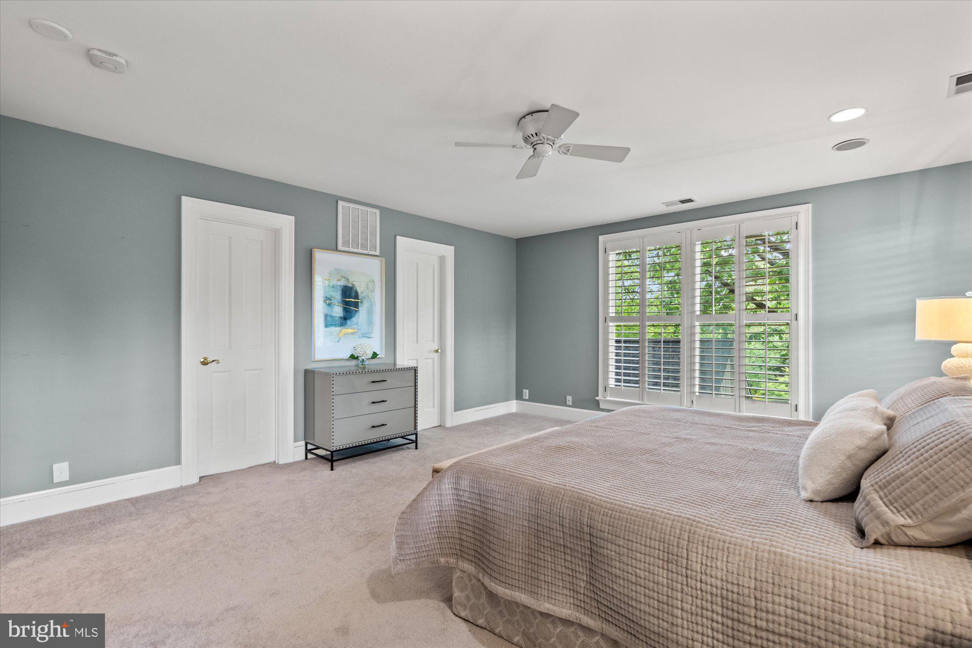 BERKSHIRE OAKWOOD - Residential