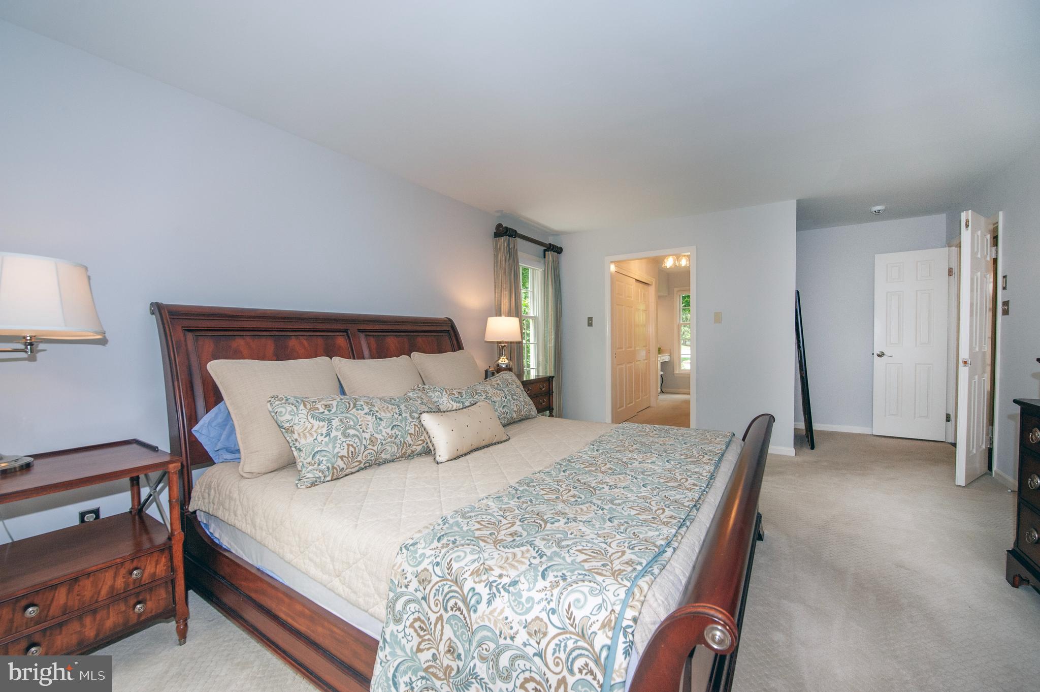 FOX CHAPEL - Residential