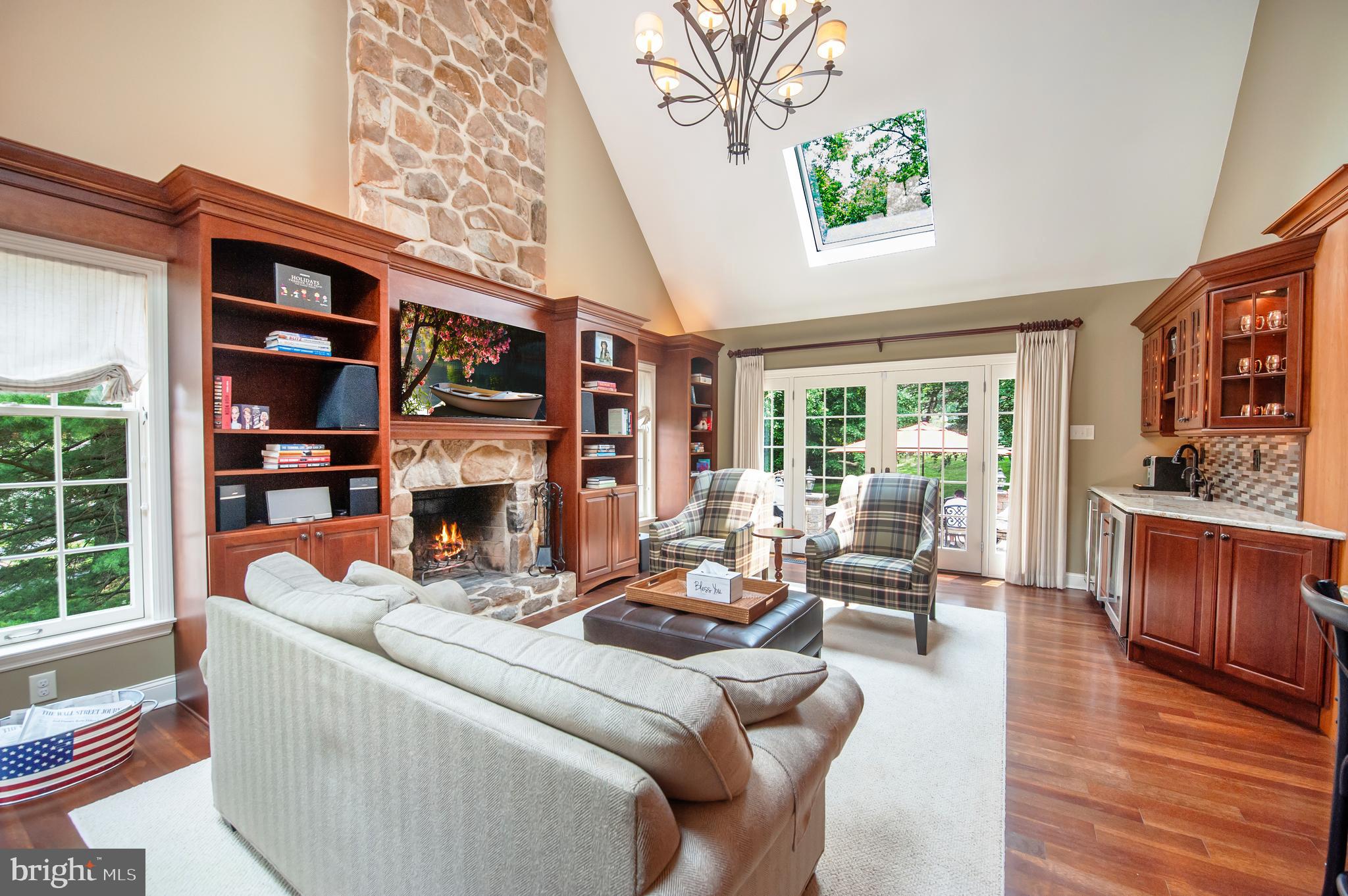 FOX CHAPEL - Residential