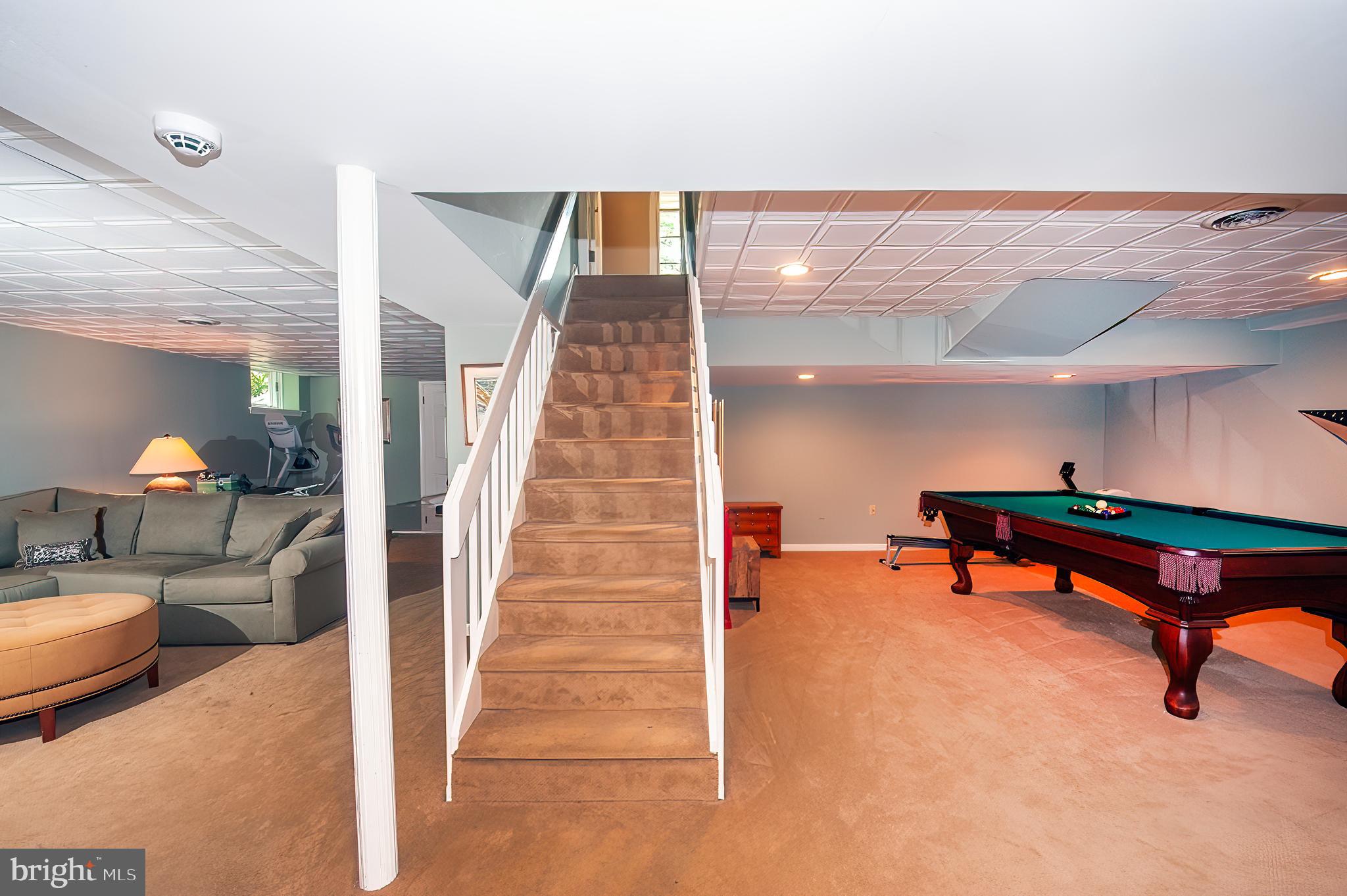 FOX CHAPEL - Residential