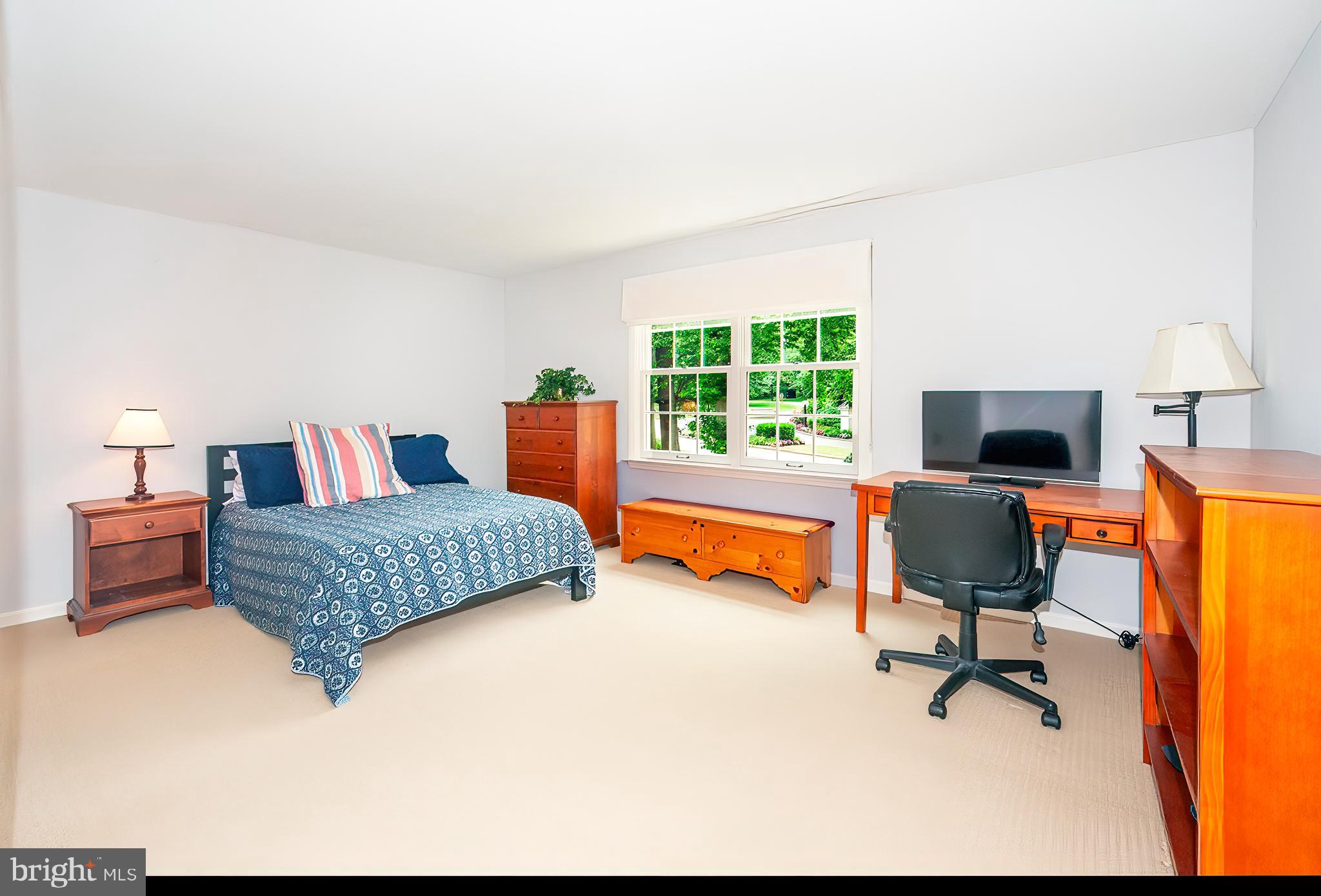 FOX CHAPEL - Residential