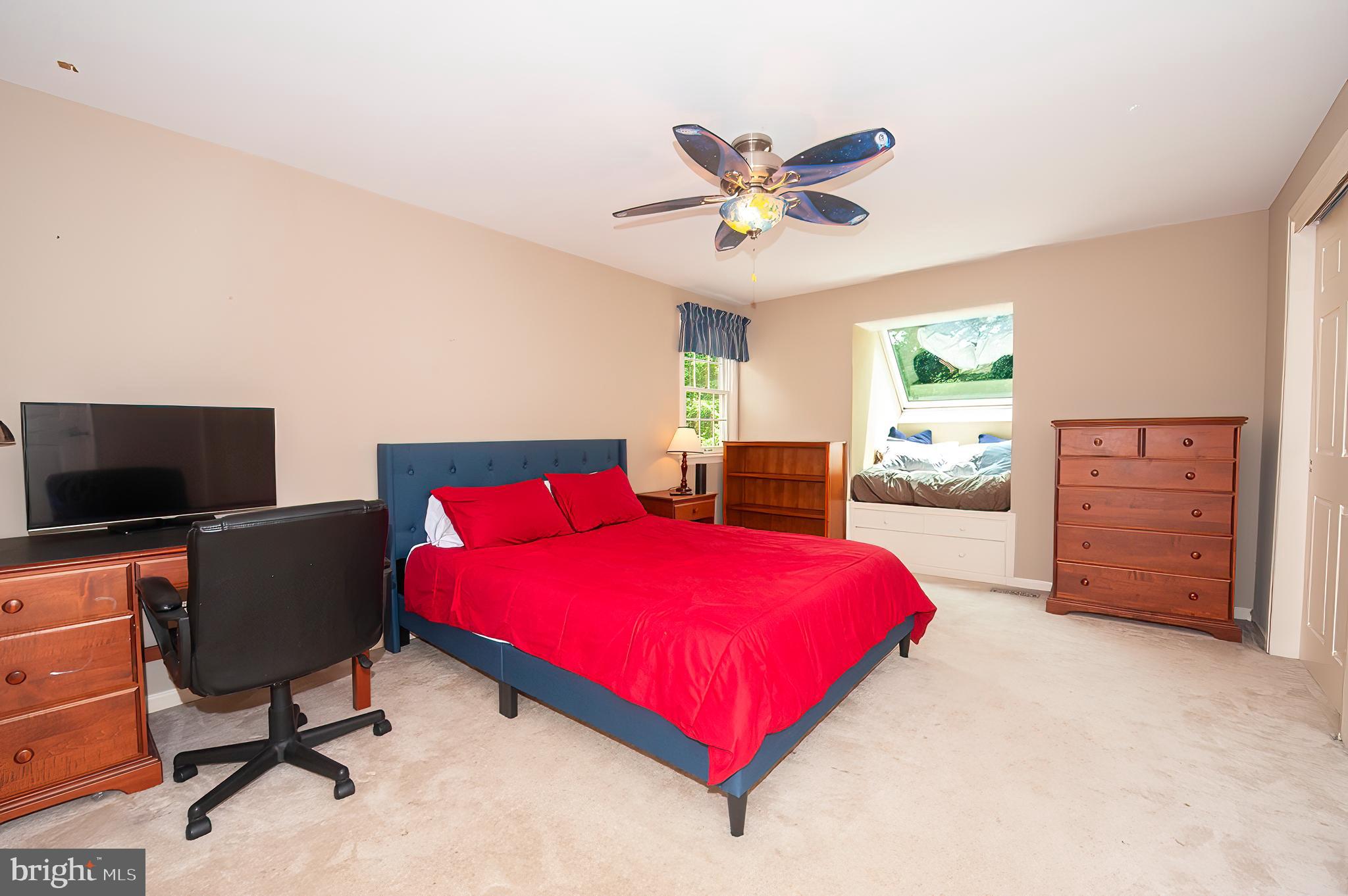 FOX CHAPEL - Residential