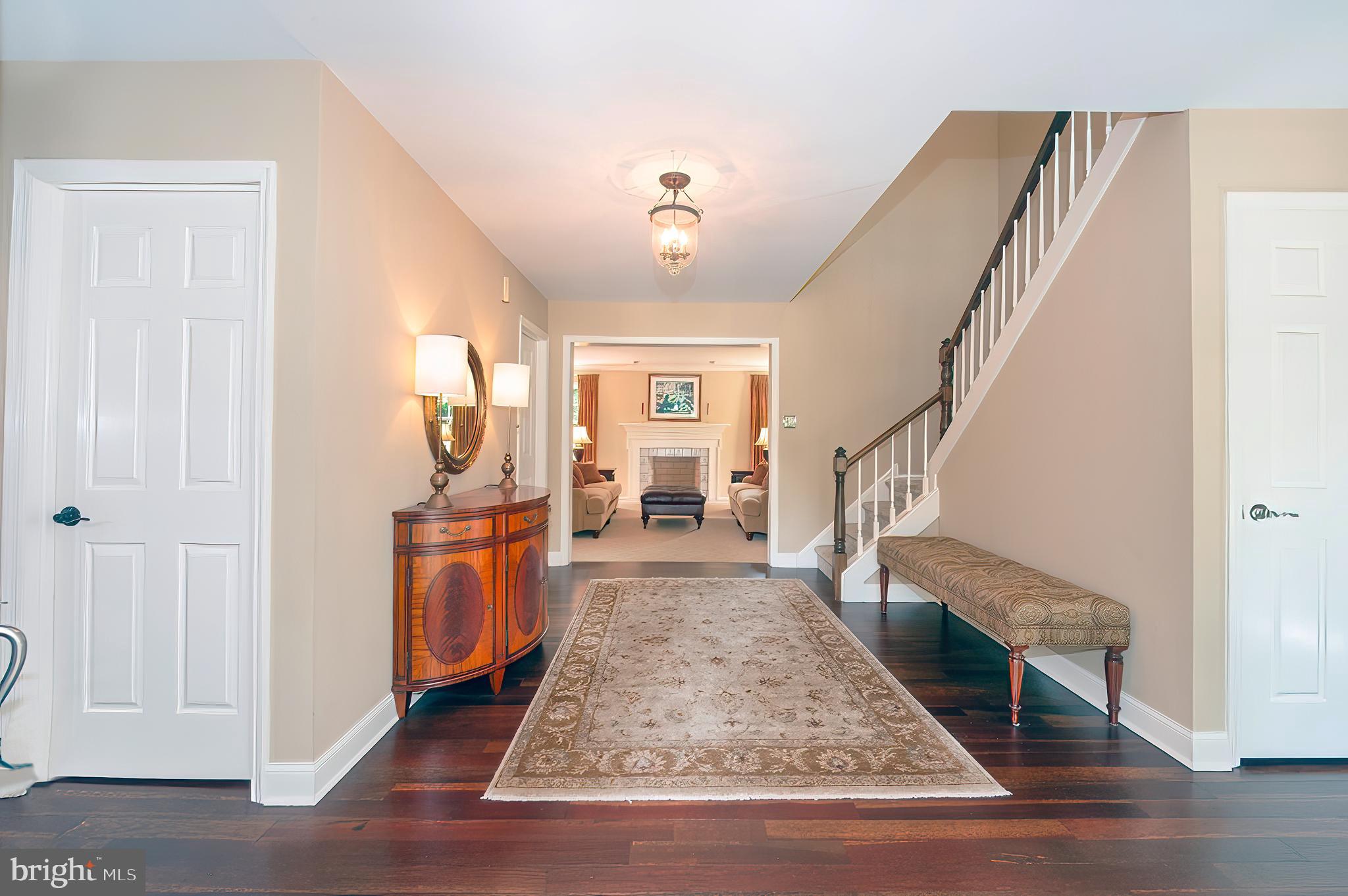 FOX CHAPEL - Residential