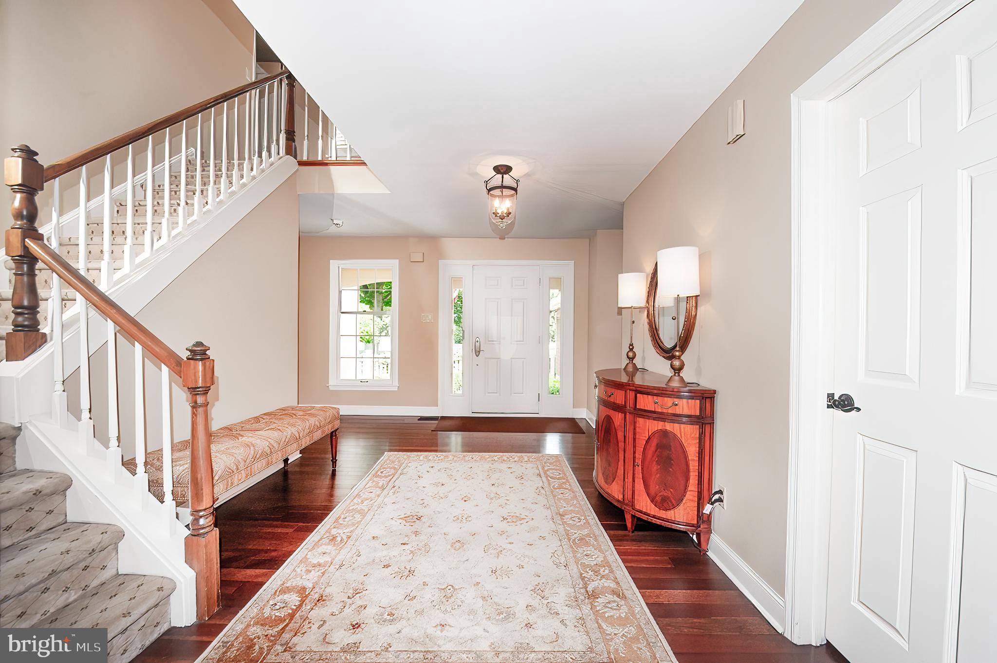 FOX CHAPEL - Residential