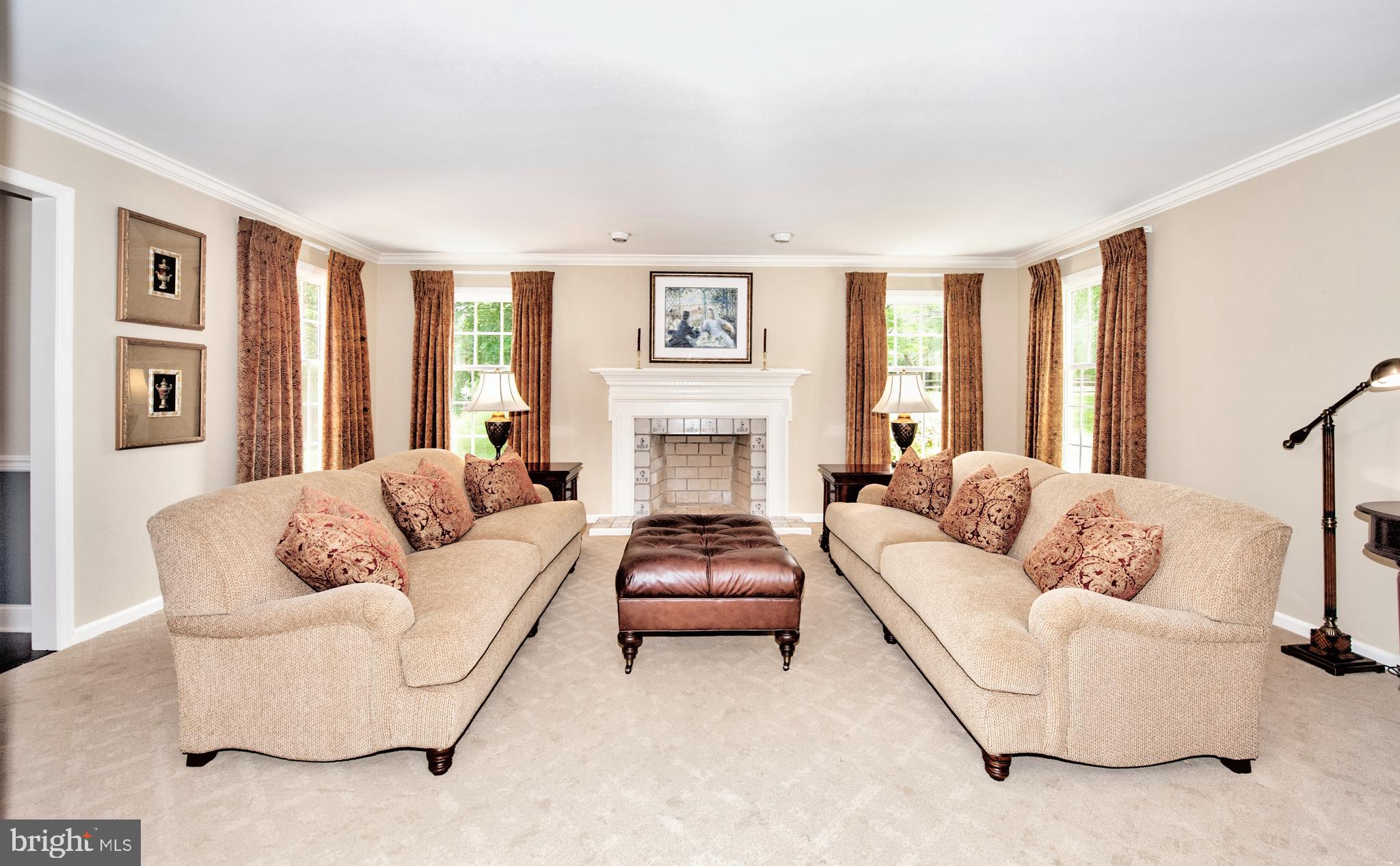 FOX CHAPEL - Residential