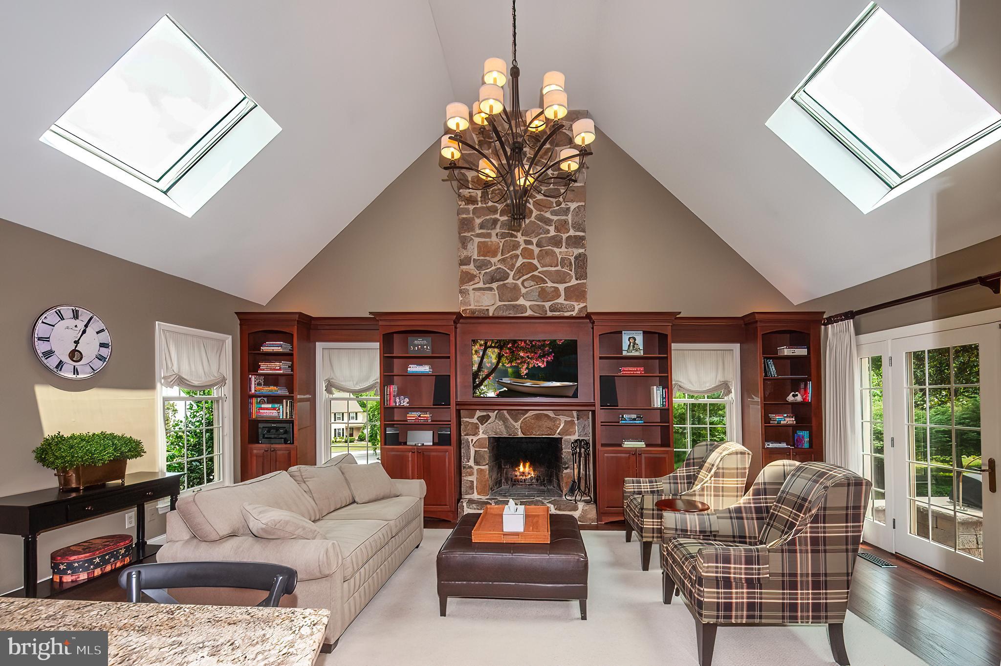 FOX CHAPEL - Residential