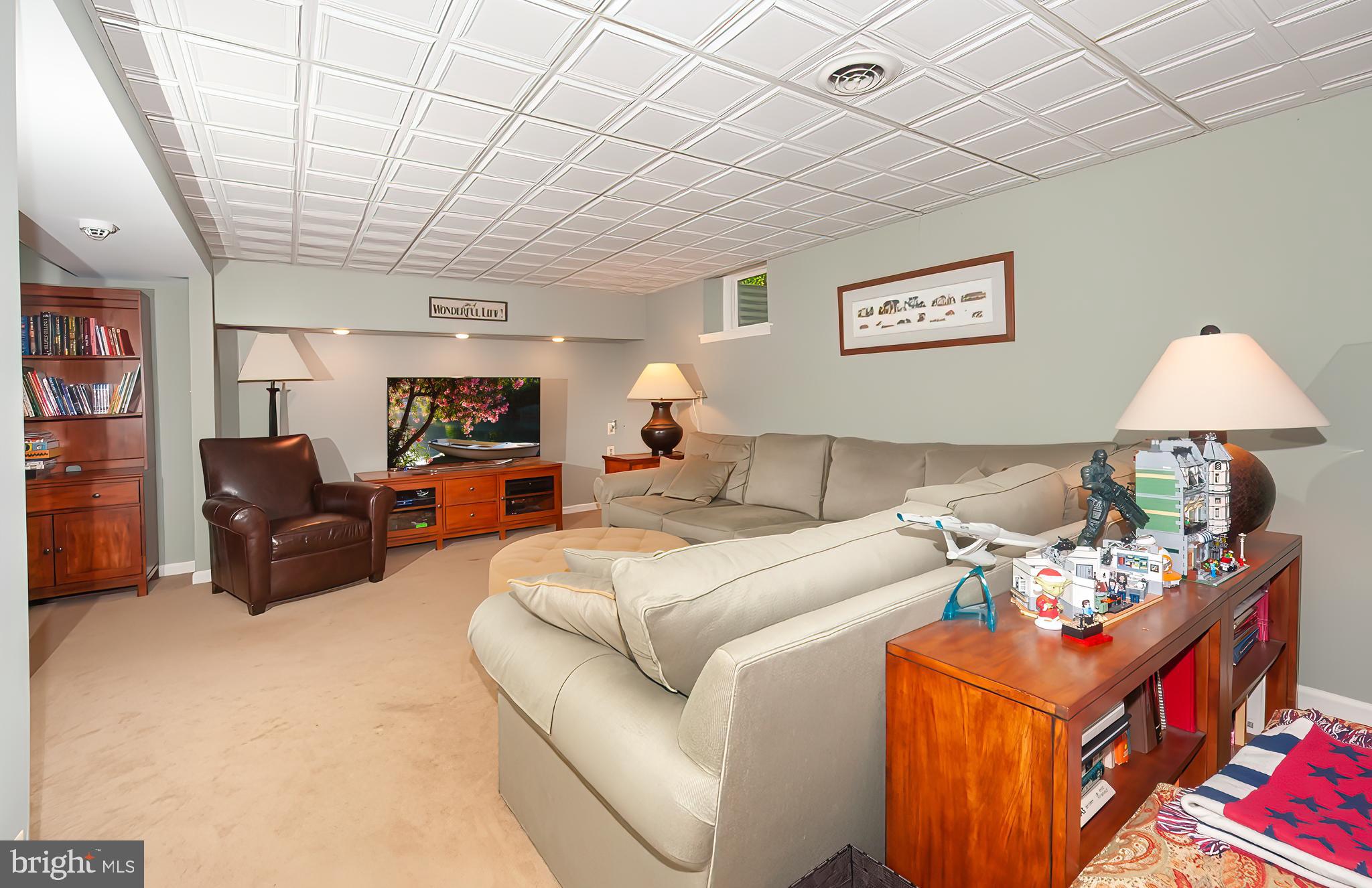 FOX CHAPEL - Residential