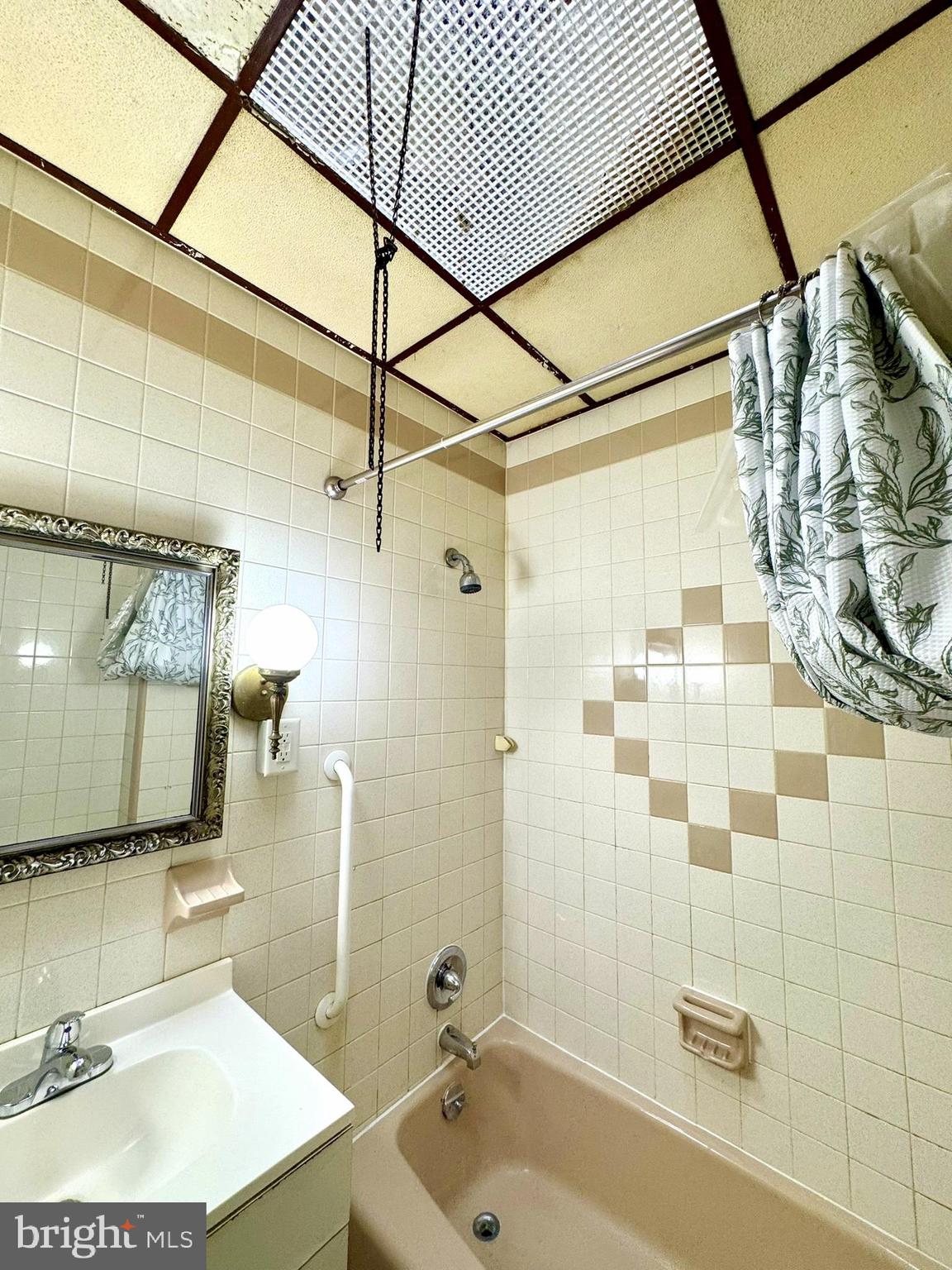 WEST PASSYUNK - Residential Lease