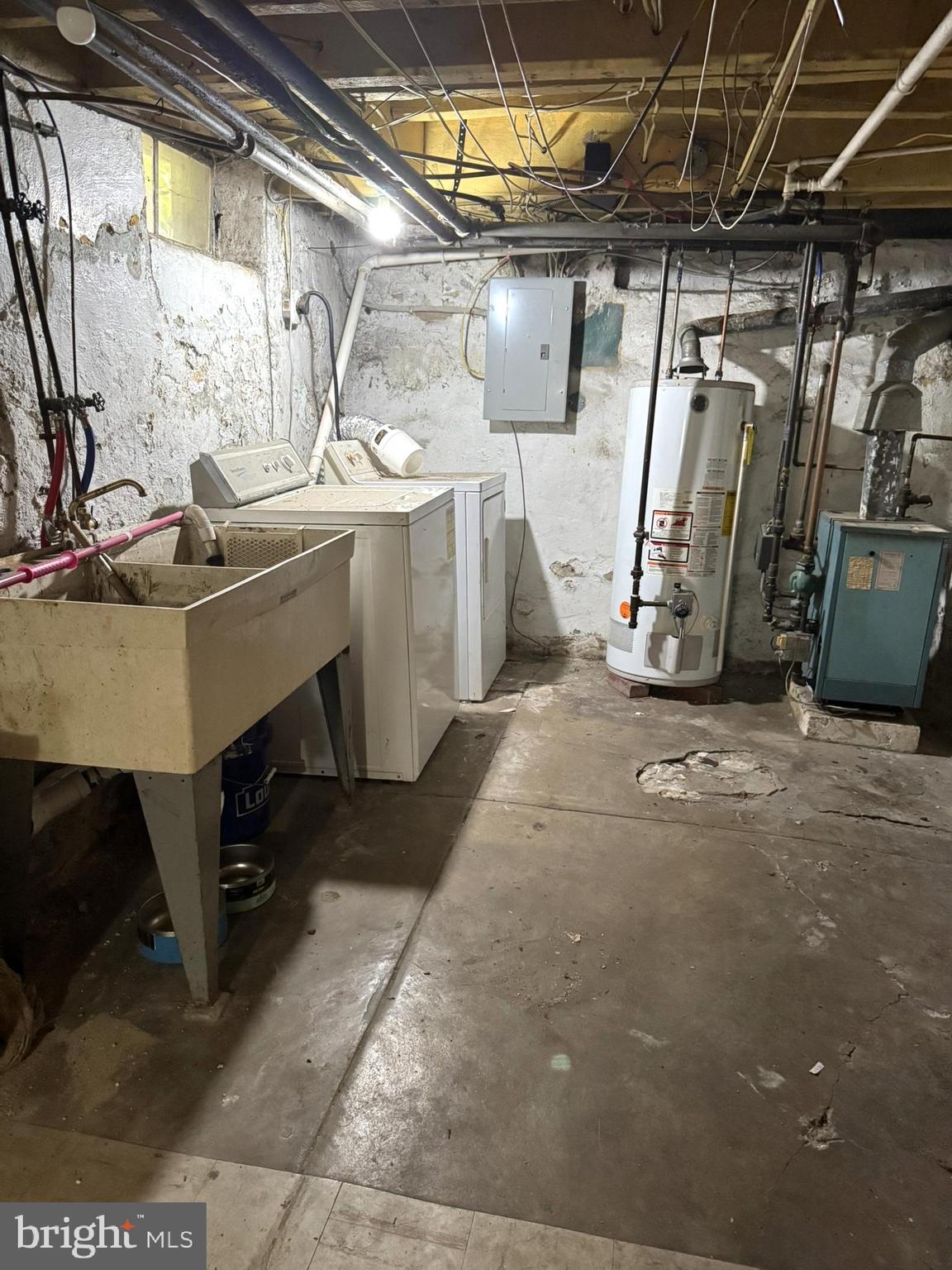 WEST PASSYUNK - Residential Lease