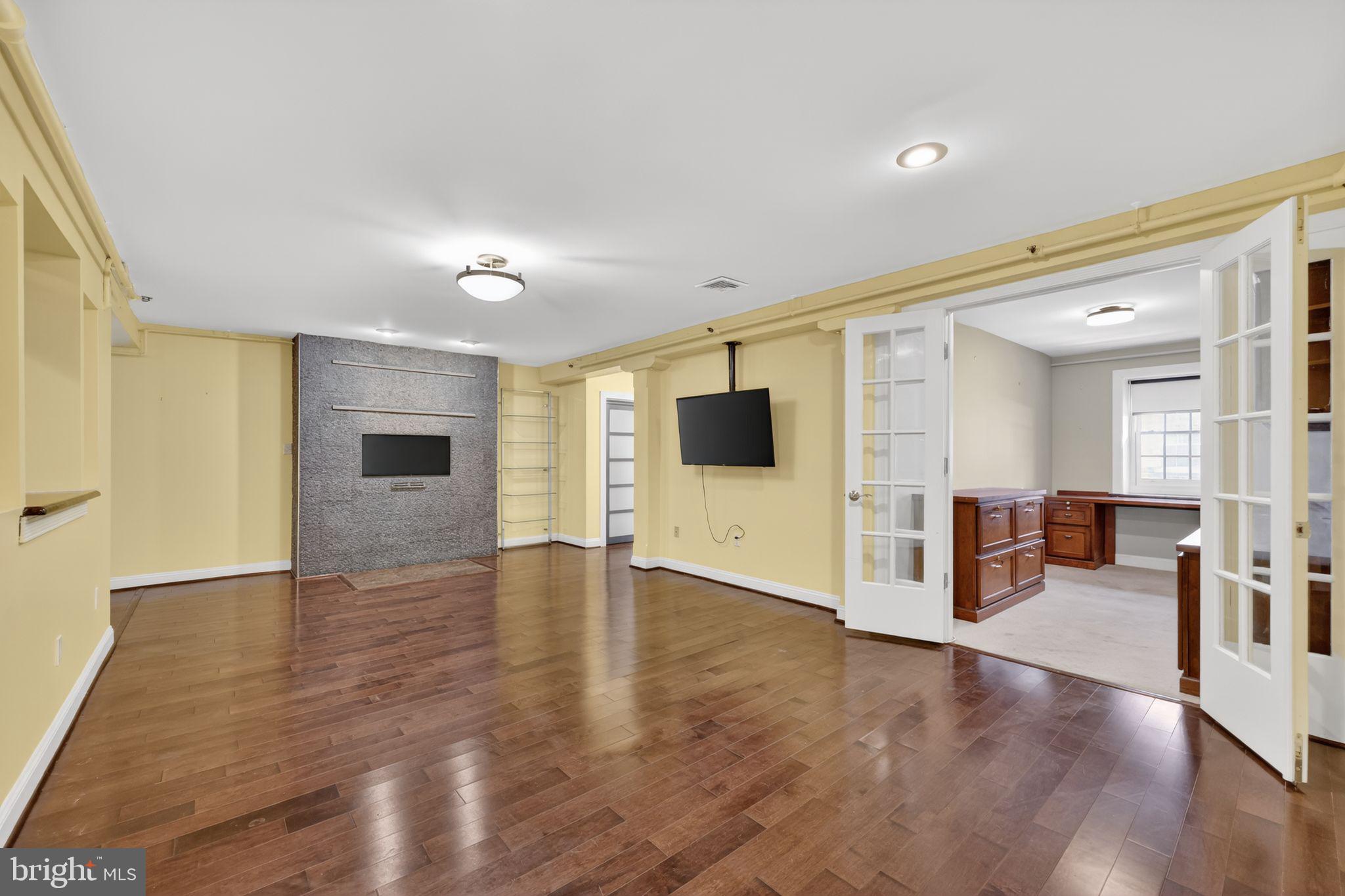 126 CUTHBERT STREET 3