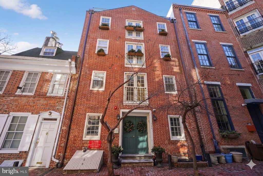 Photo of 126 Cuthbert Street #3, PHILADELPHIA, PA 19106 (MLS # PAPH2536942)