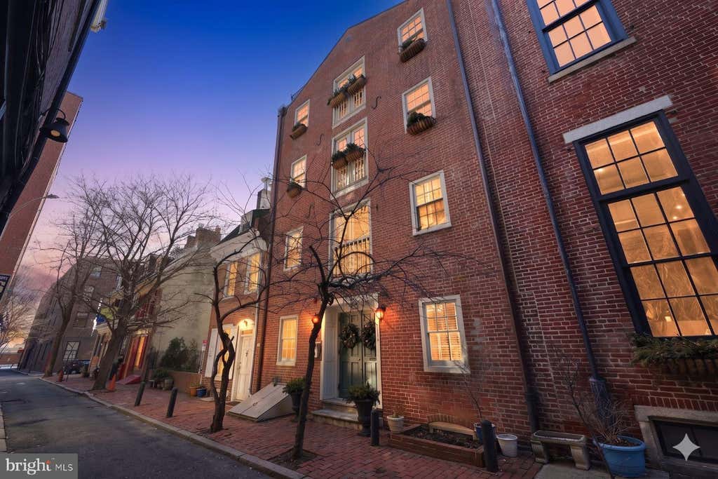 Photo of 126 Cuthbert Street #3, PHILADELPHIA, PA 19106 (MLS # PAPH2536942)