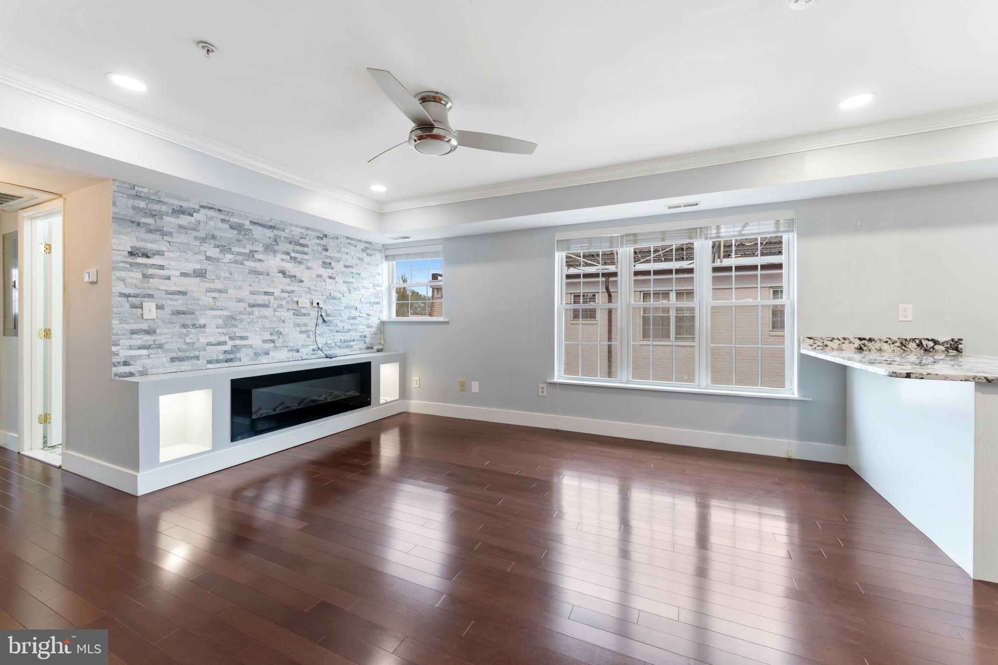 3201 8TH STREET SE 10