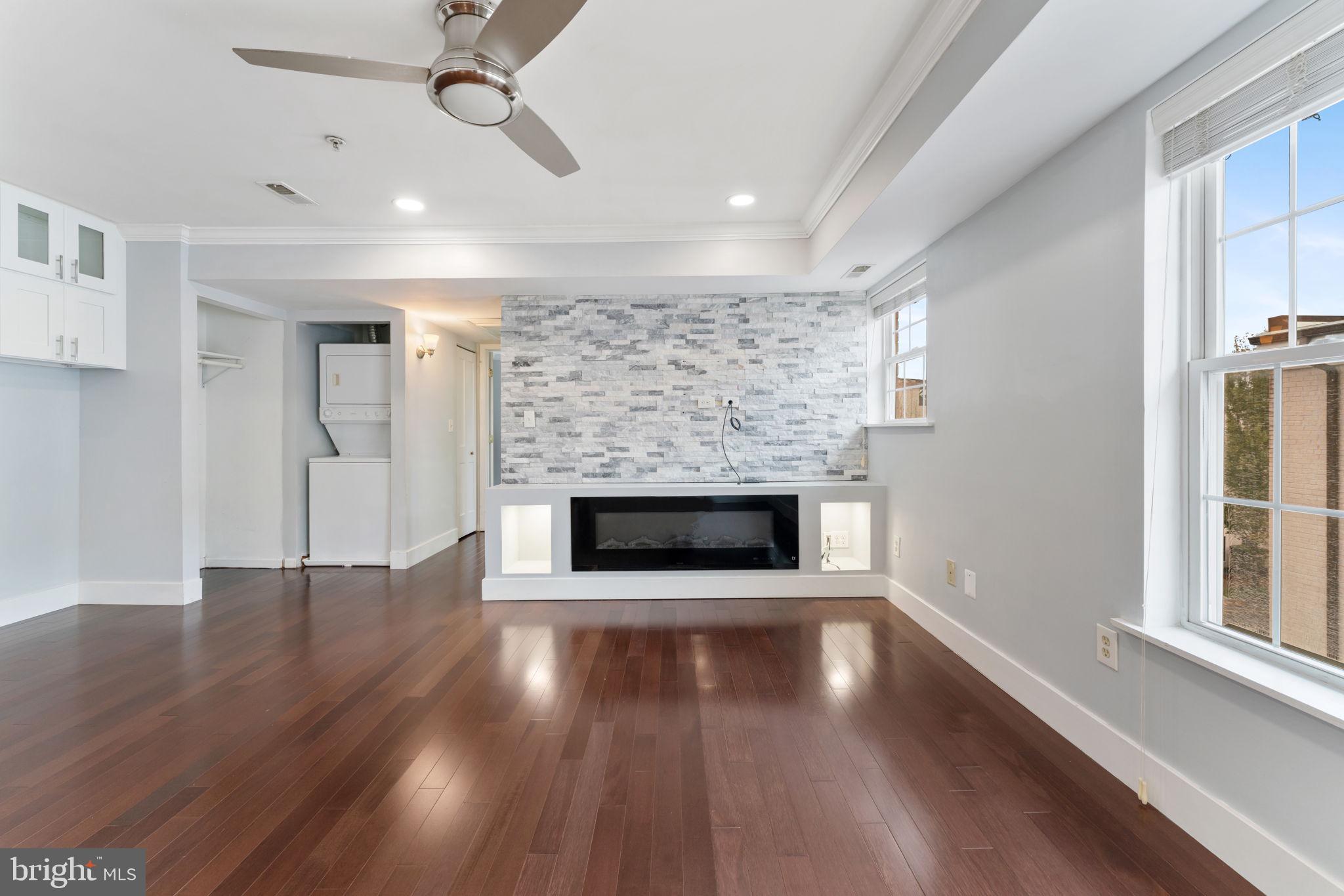 3201 8TH STREET SE 10