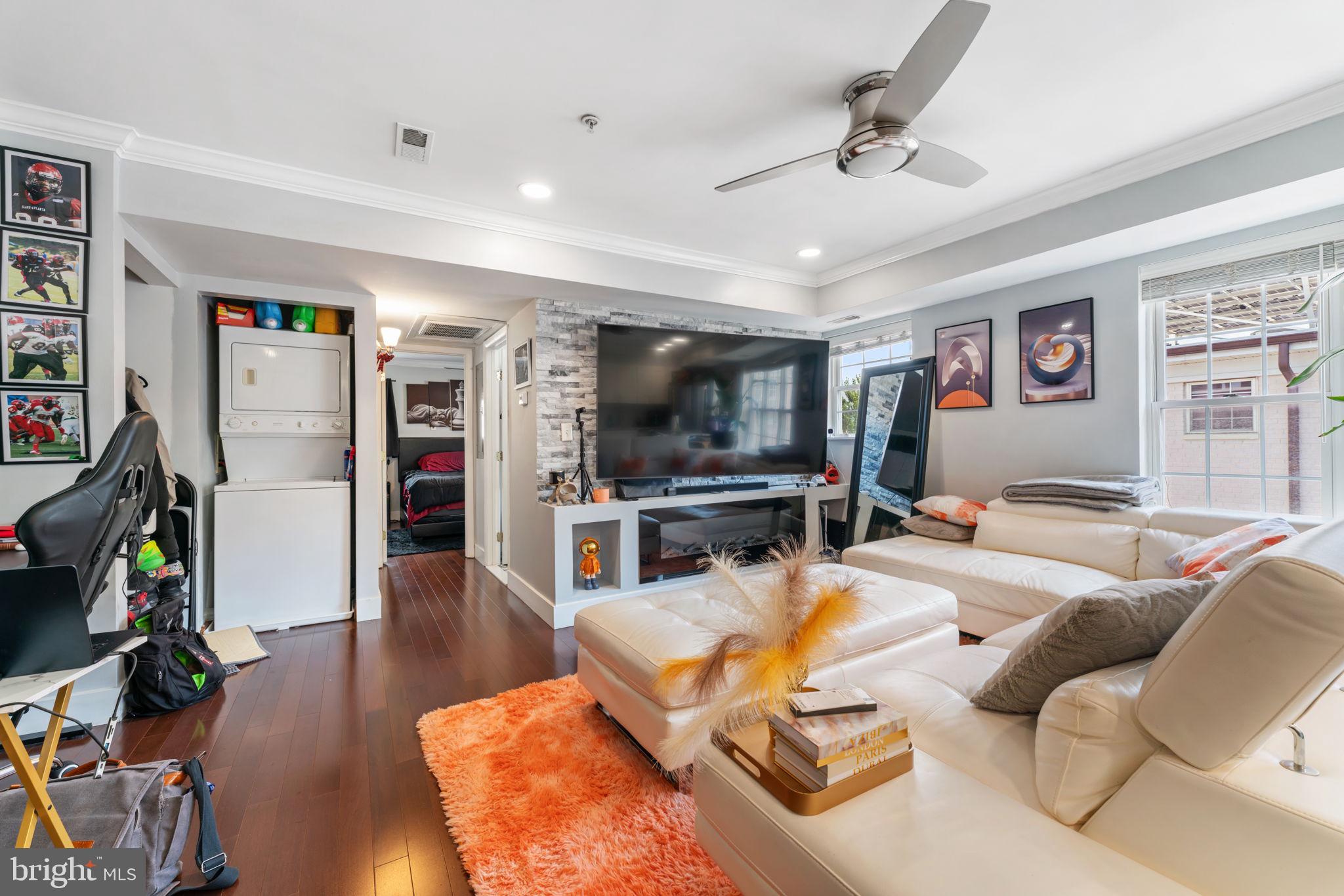 3201 8TH STREET SE 10