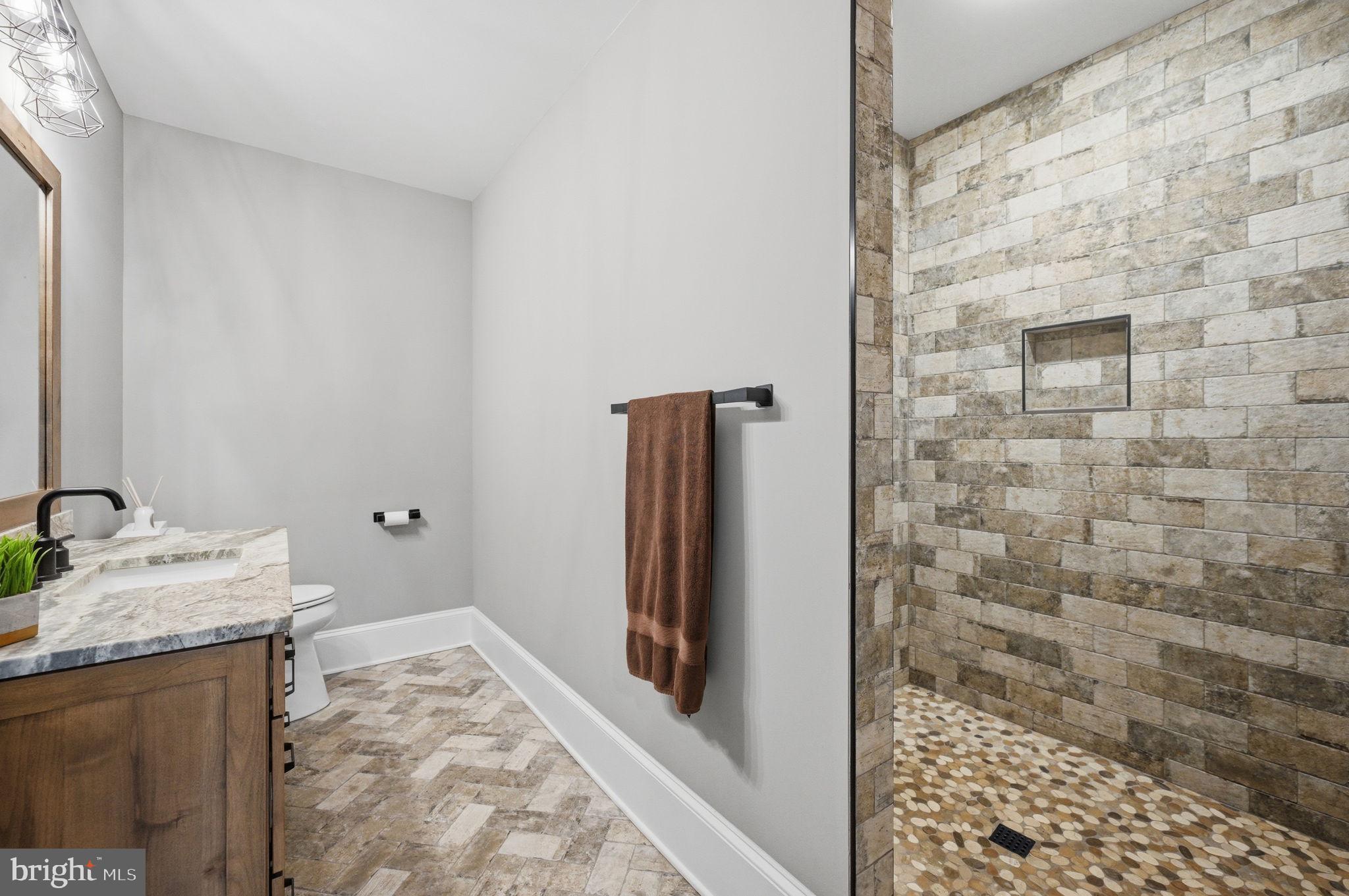 FAWN LAKE - Residential