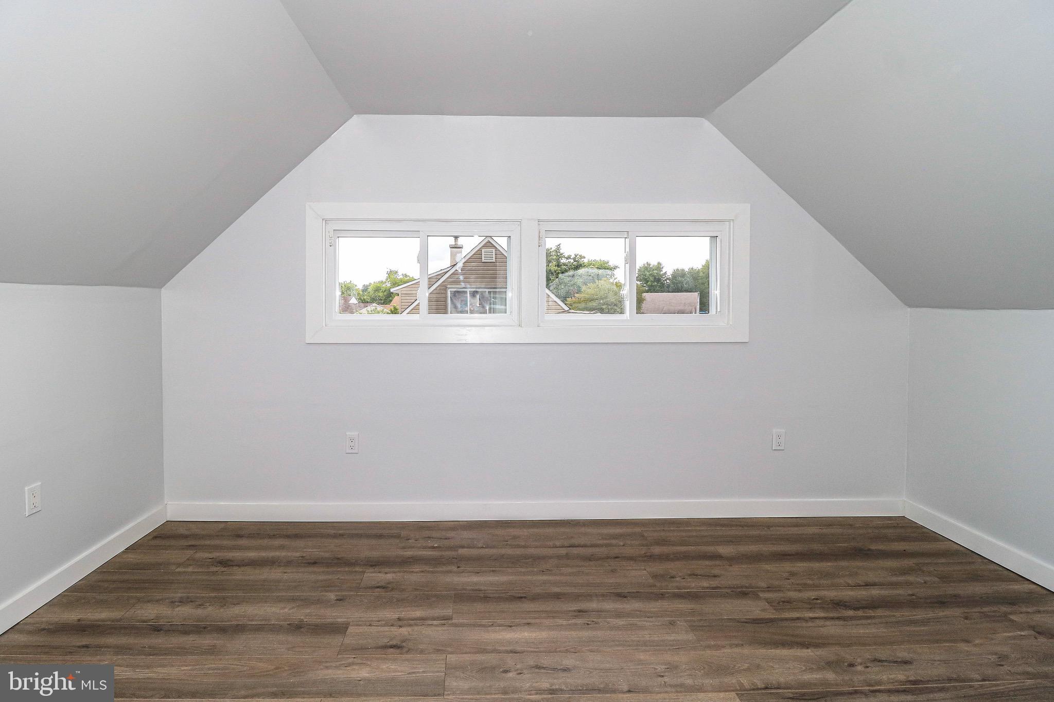 INDIAN CREEK - Residential Lease