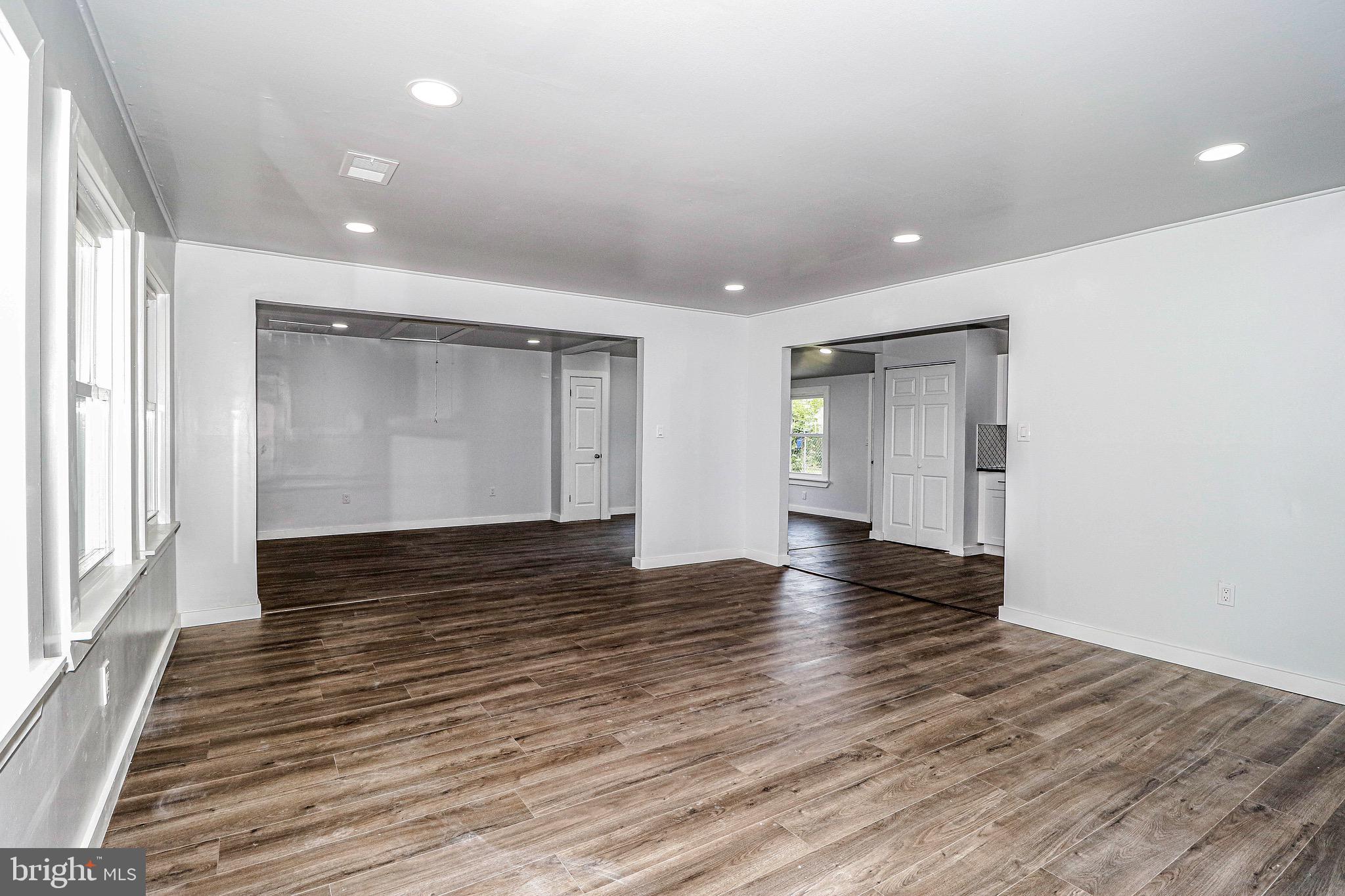 INDIAN CREEK - Residential Lease