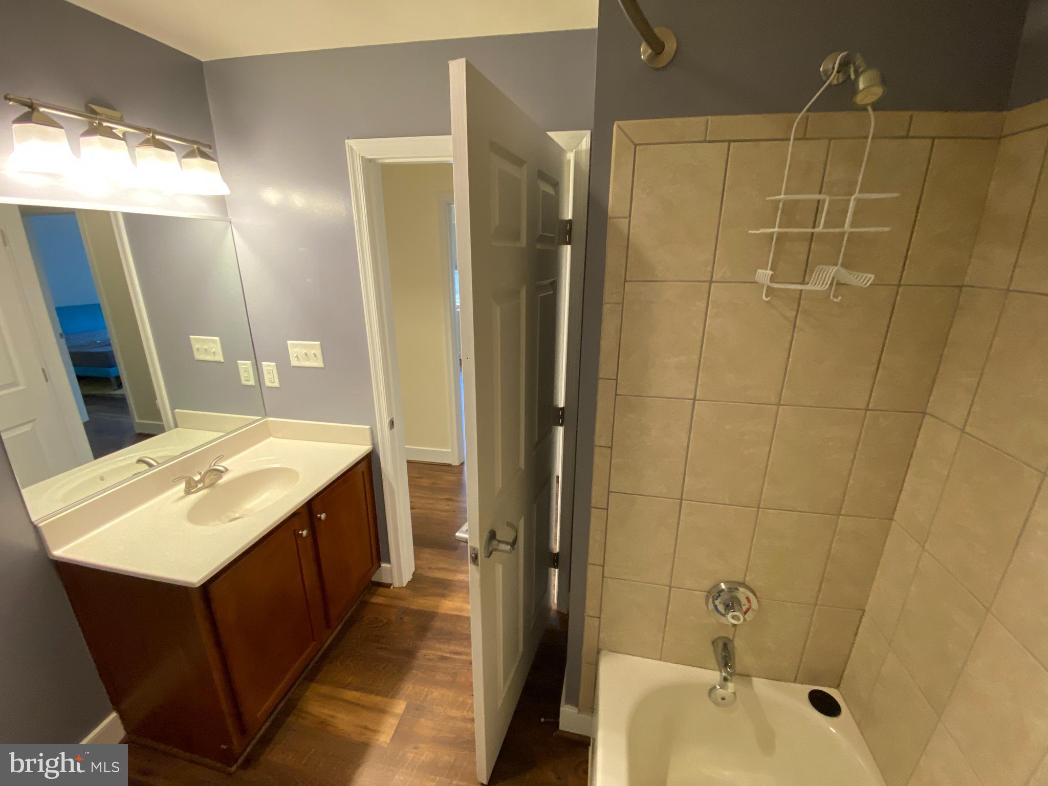 MAURY COMMONS - Residential Lease