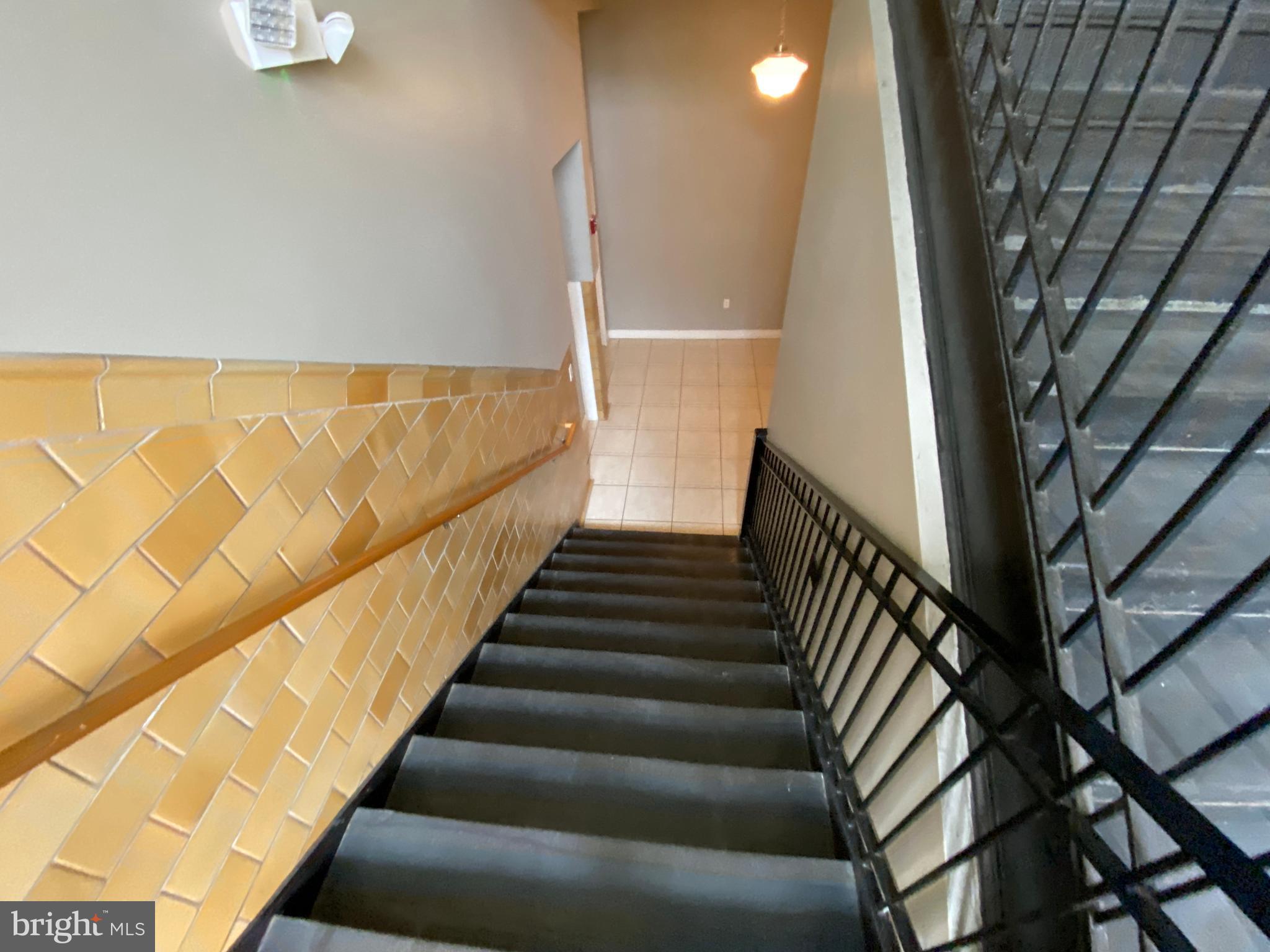 MAURY COMMONS - Residential Lease