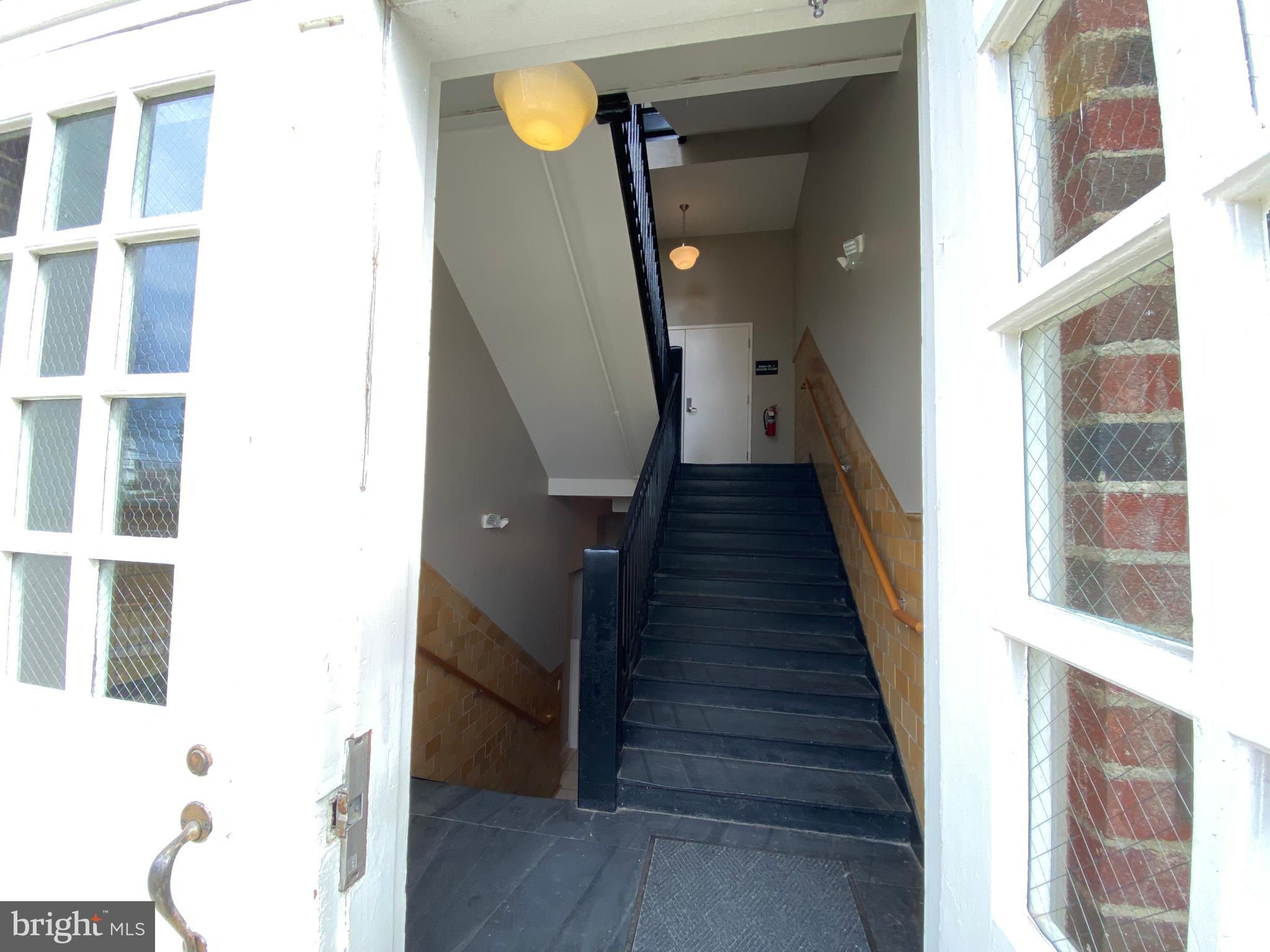 MAURY COMMONS - Residential Lease