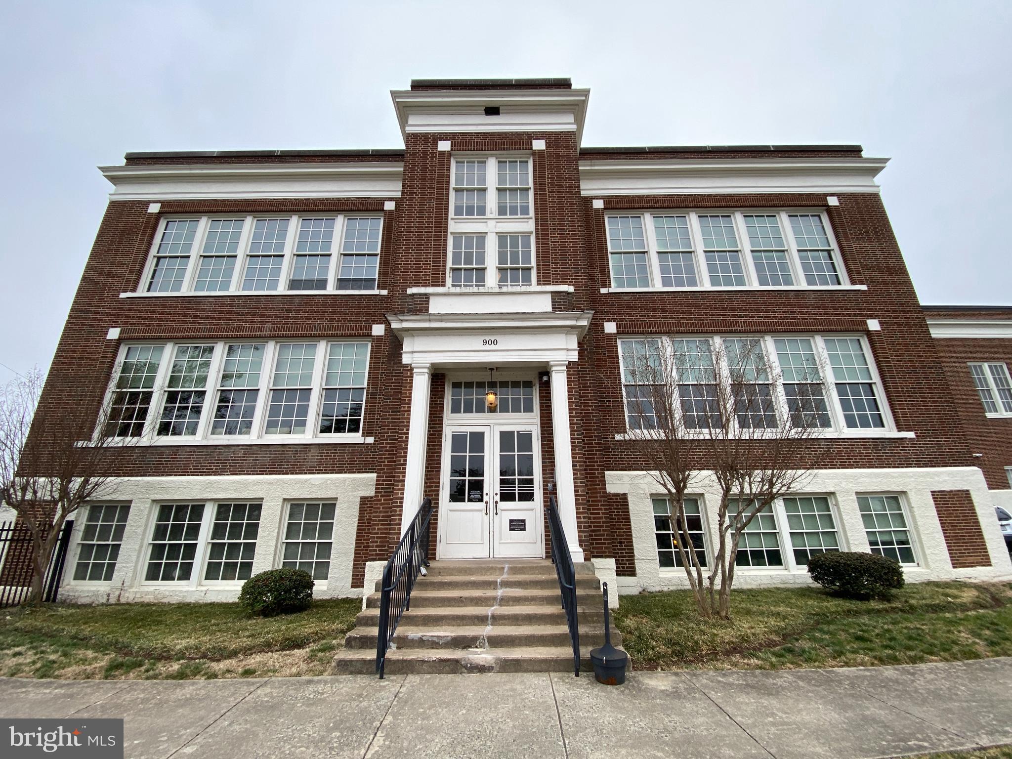 MAURY COMMONS - Residential Lease