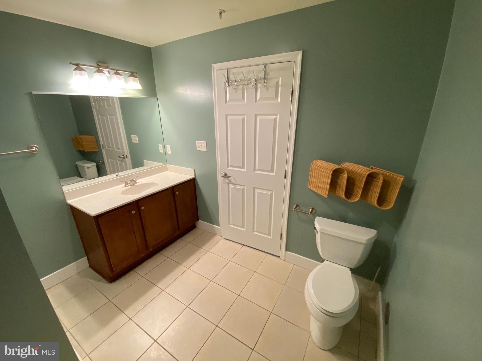 MAURY COMMONS - Residential Lease