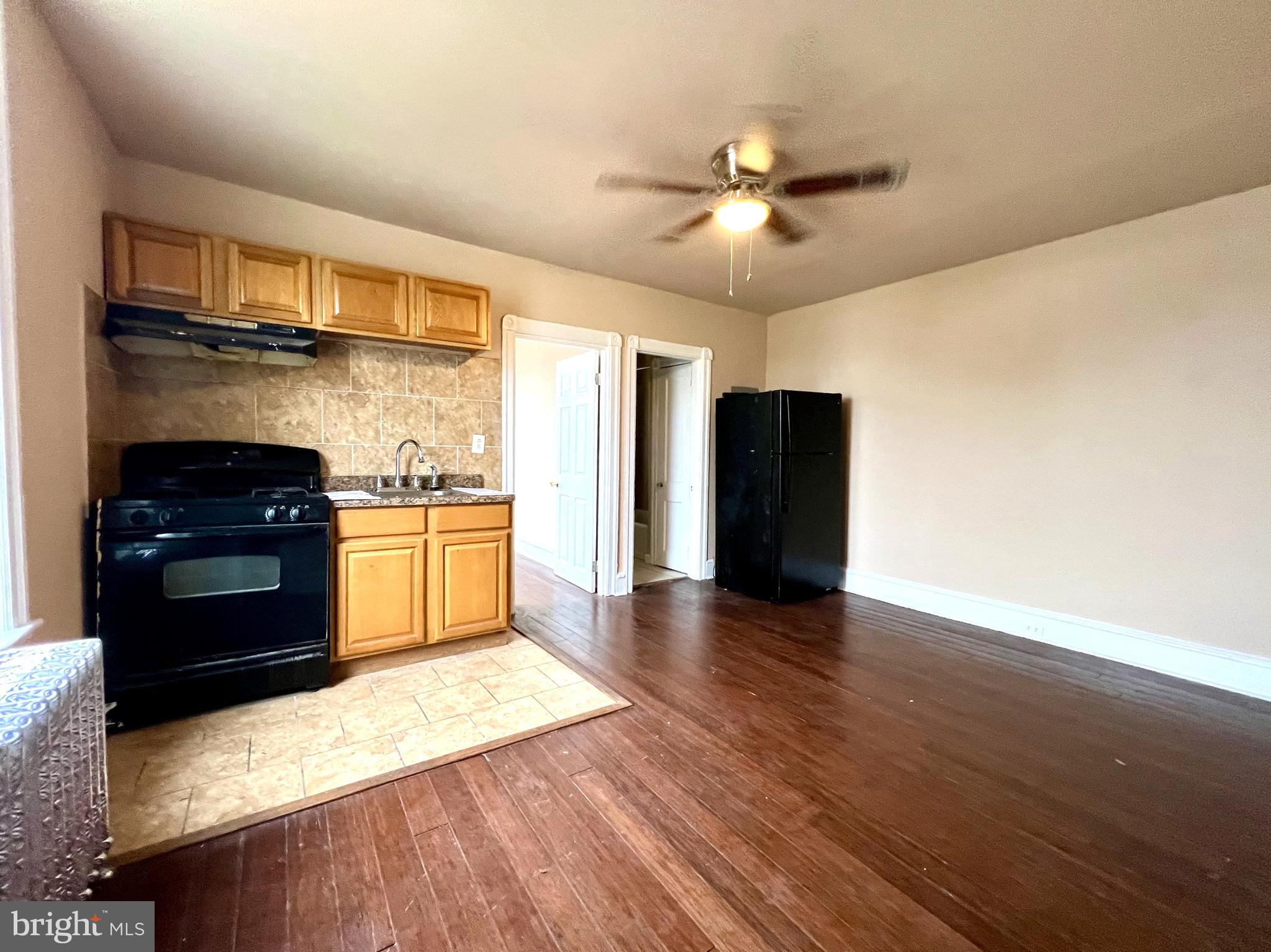 This 1-Bed/1-Bath Apartment is located on the second floor of a triplex in Olney. Enjoy the peace and quiet that comes with the top floor and having no upstairs neighbors! This stunning apartment is available for immediate move-in and we are accepting applications NOW!
***PHA Voucher Holders encouraged to apply!***
Enter the apartment and fall in love with open concept living at its finest. The living room is completely open into the kitchen which is perfect for when you're entertaining guests or hosting holidays. There is hardwood flooring which flows continuously throughout the space and adds the perfect pop of character.
The kitchen includes light oak cabinetry with faux-granite countertops and a stone tile backsplash. There is plenty of storage space throughout the cabinets and enough counterspace to prepare any meal! It also comes fully equipped with a four-burner gas range and microwave. There is enough room for a moveable island or bistro set if you'd like to create an eat-in kitchen!
The hardwood flooring flows continuously into the spacious bedroom which is large enough to accommodate a queen-sized bed and complete bedroom set. There is a ceiling fan for added convenience and a large window which allows tons of natural light to pour in.
The bathroom includes stone tile flooring, modern vanity with complementary medicine cabinet, and full-sized bathtub/shower. With a stone tile surround, this bathroom truly feels like having a spa inside your own home!
There is a $40.00 water usage fee due in addition to rent each month. Tenants are also responsible for electric, gas, and cable/internet in addition to rent. Cats permitted with $500.00 deposit! Sorry, no dogs permitted.
PHA ACCEPTED! Application Qualifications: Minimum monthly income 3 times the tenant’s portion of the monthly rent, acceptable rental history, acceptable credit history and acceptable criminal history. More specific information provided with the application.
