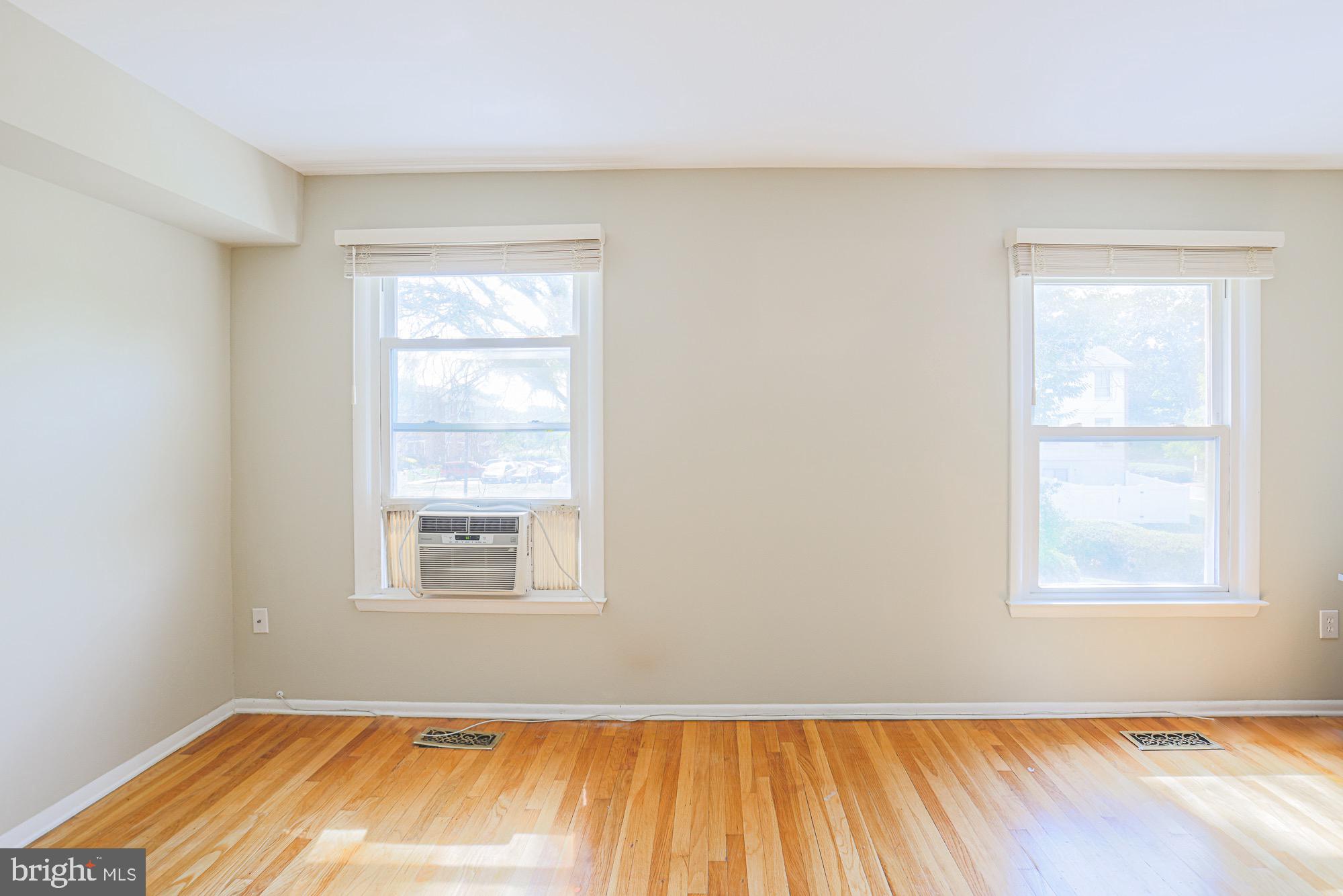 CANTERBURY RIDING - Residential Lease