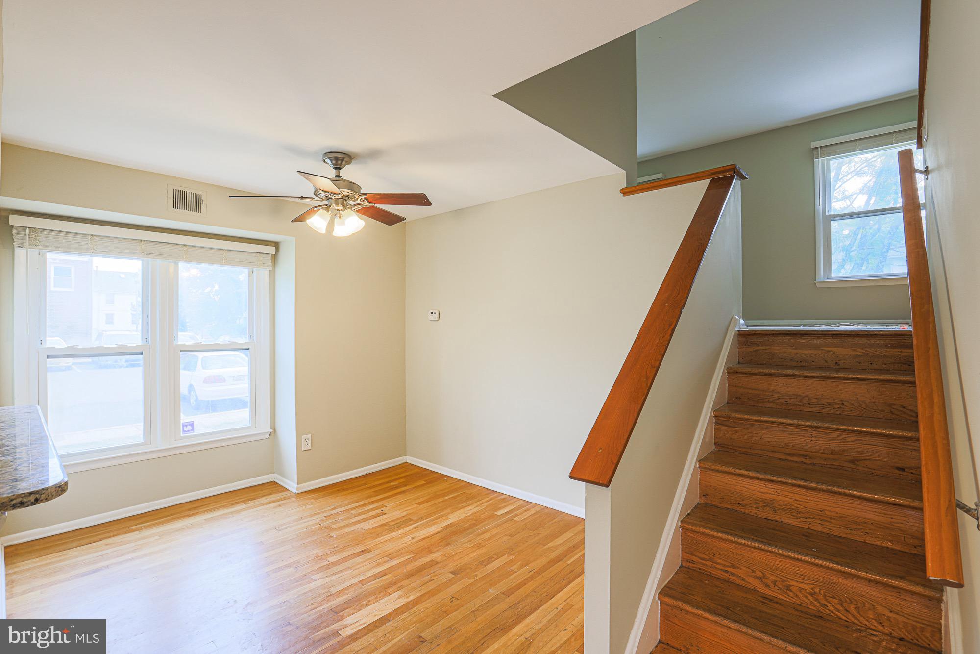 CANTERBURY RIDING - Residential Lease