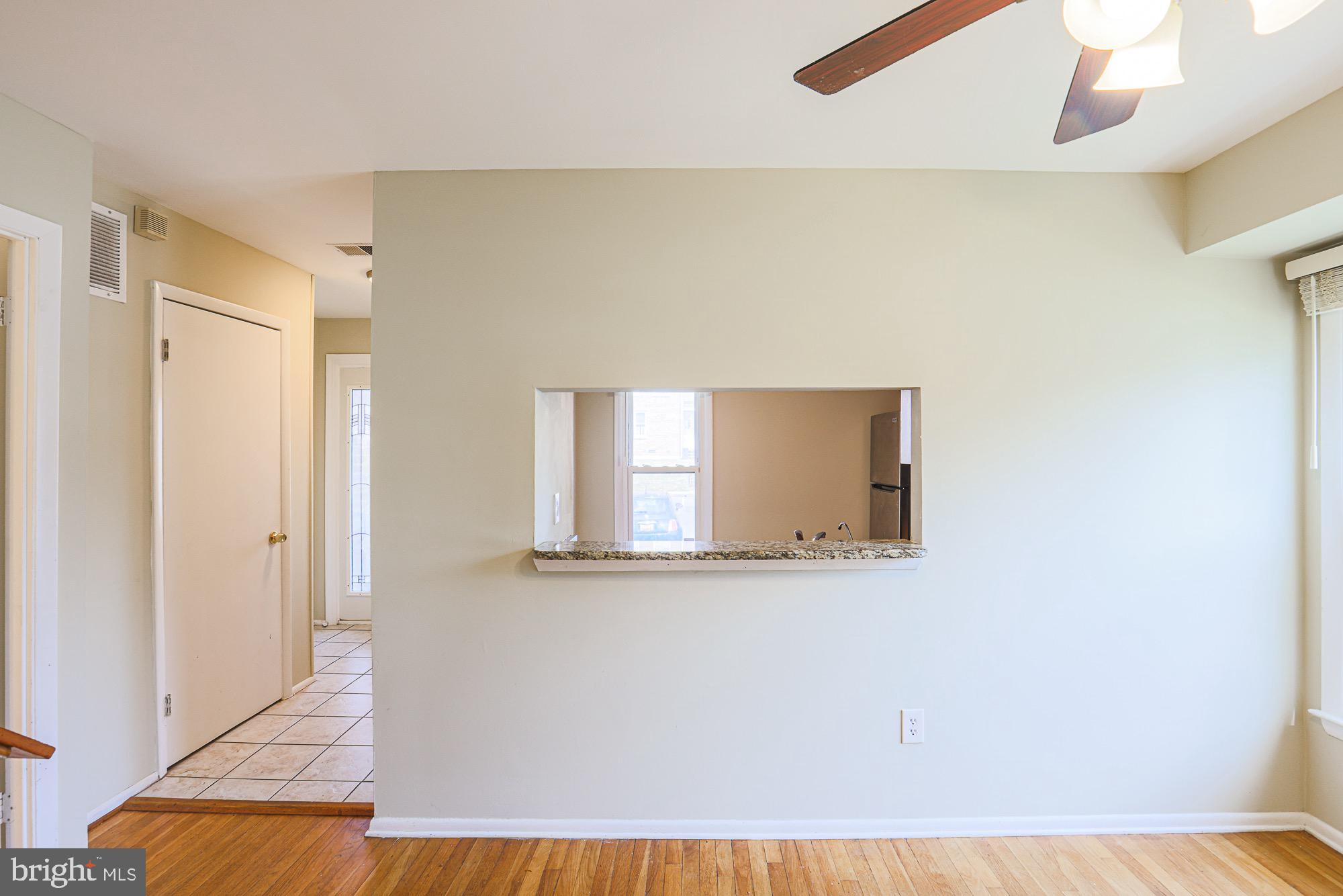 CANTERBURY RIDING - Residential Lease