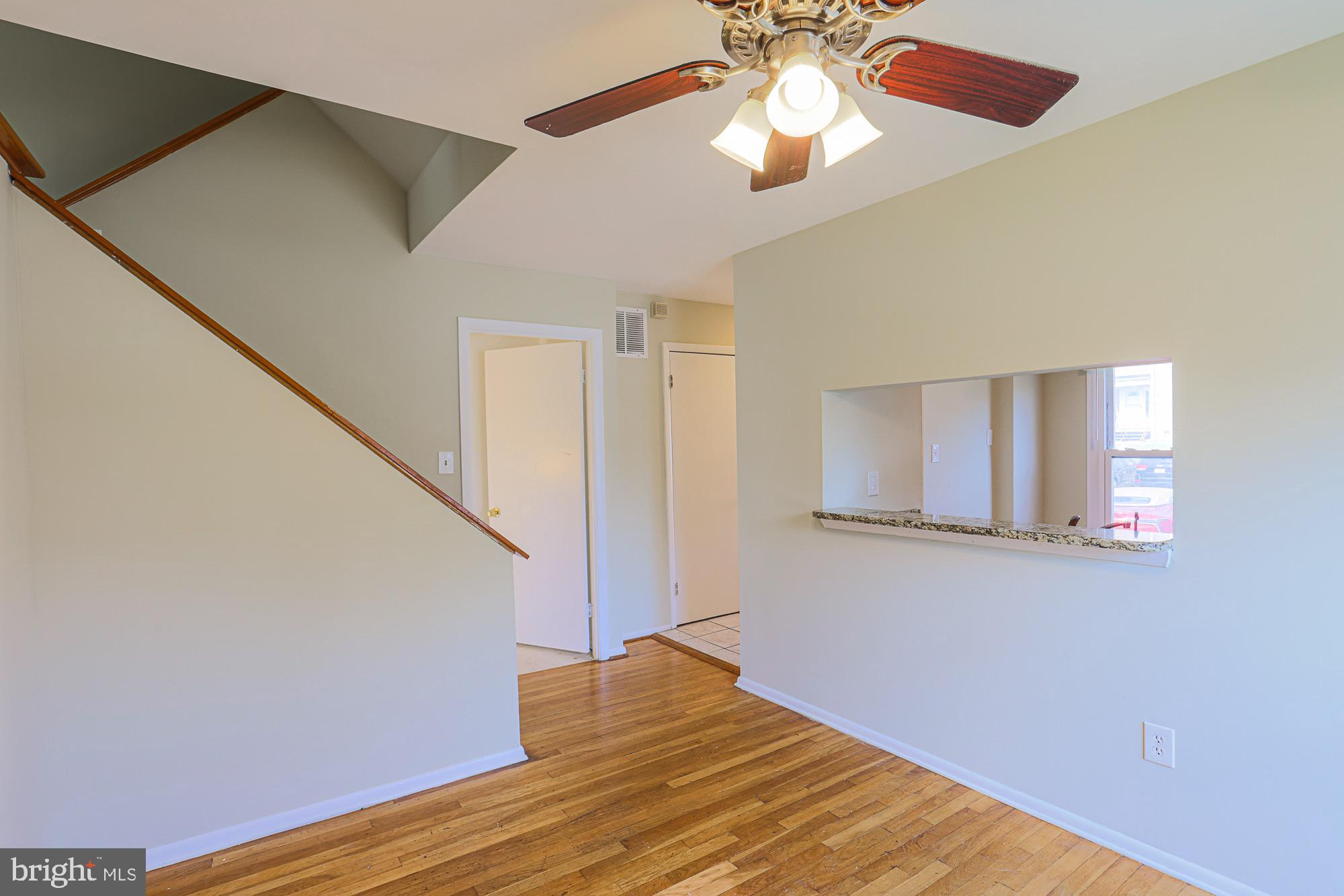 CANTERBURY RIDING - Residential Lease