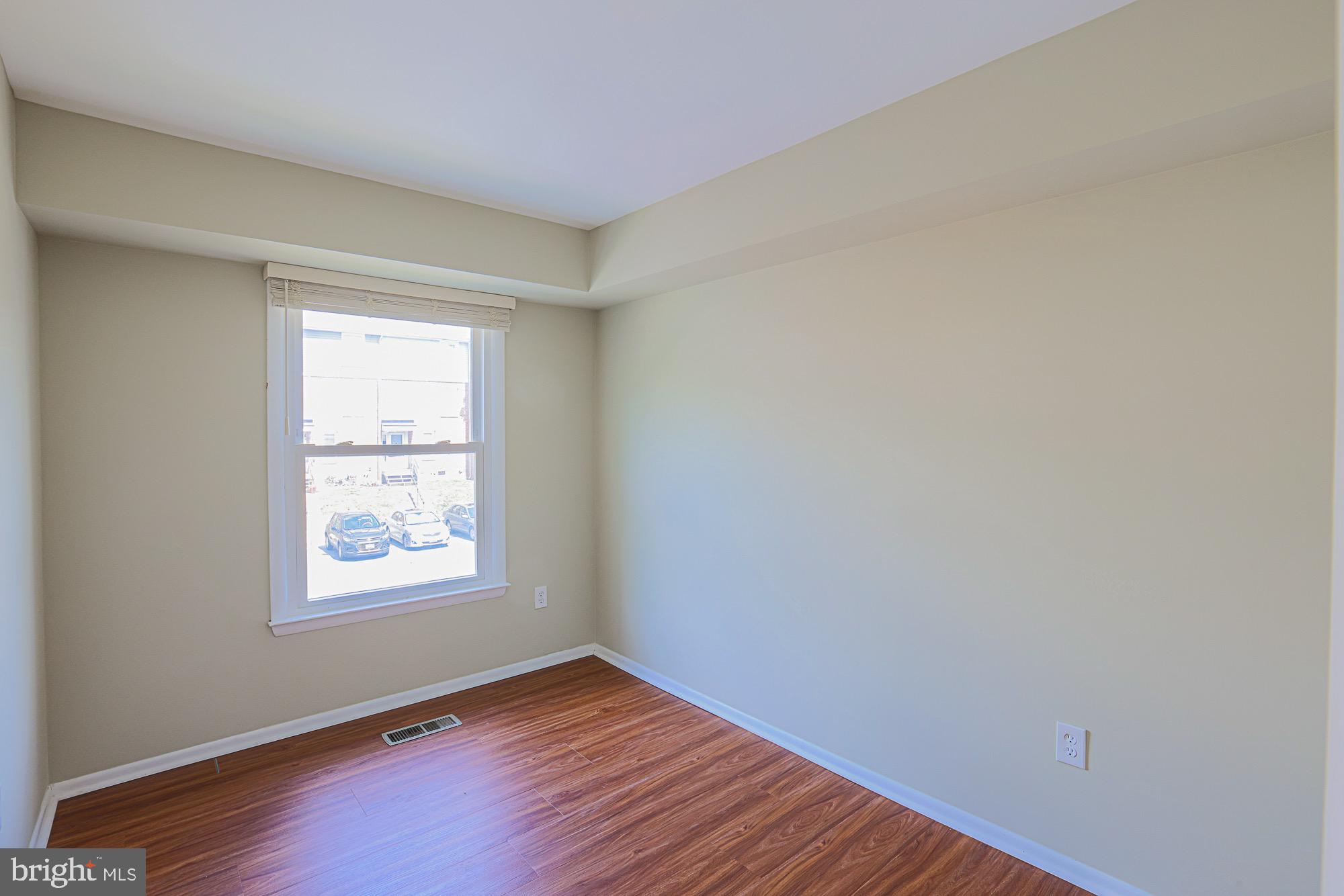 CANTERBURY RIDING - Residential Lease