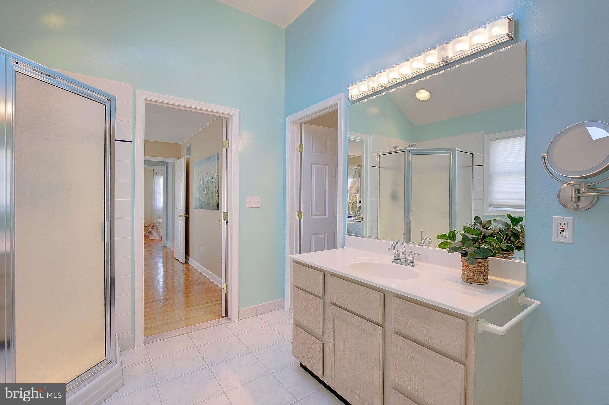 BAY CITY - Residential