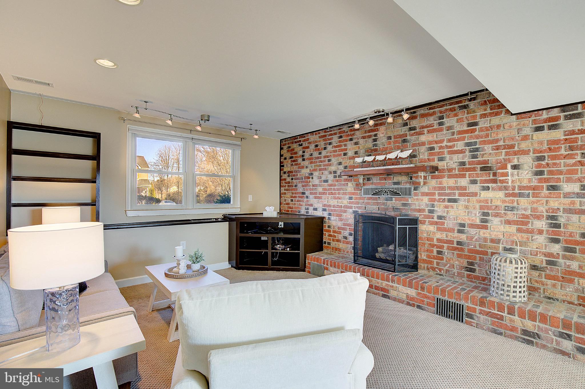 BAY CITY - Residential