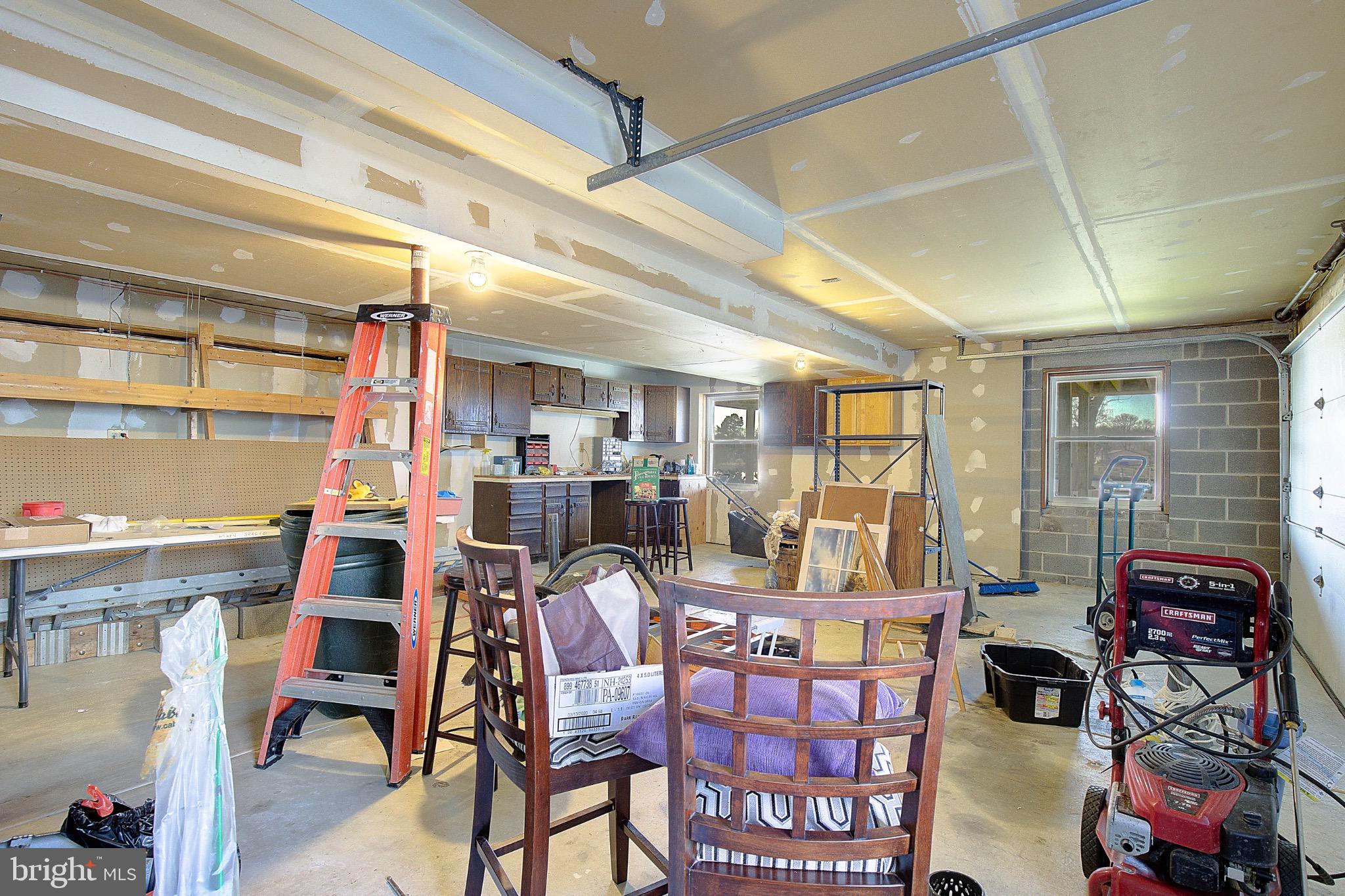 BAY CITY - Residential