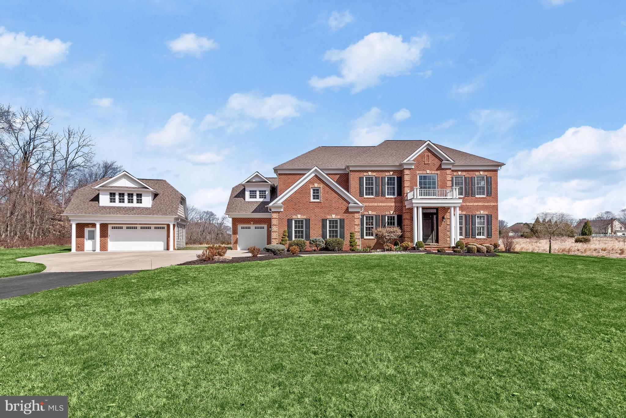 RED CEDAR - Residential