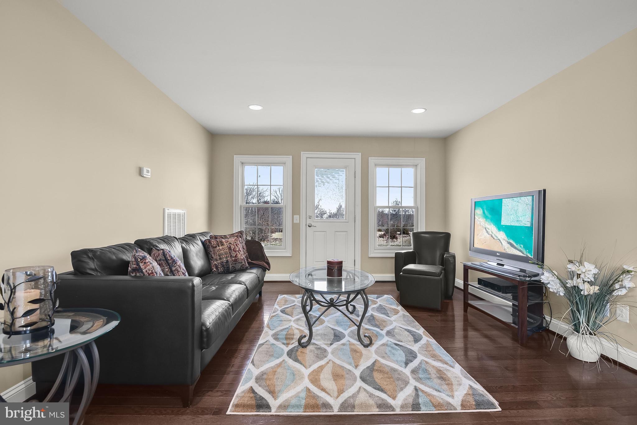 RED CEDAR - Residential