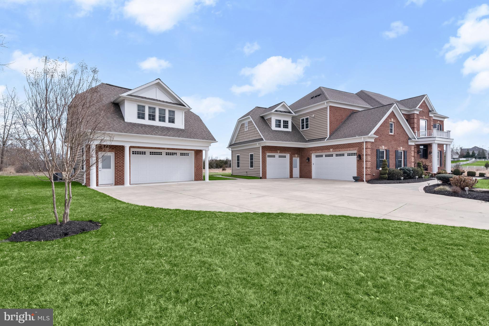 RED CEDAR - Residential