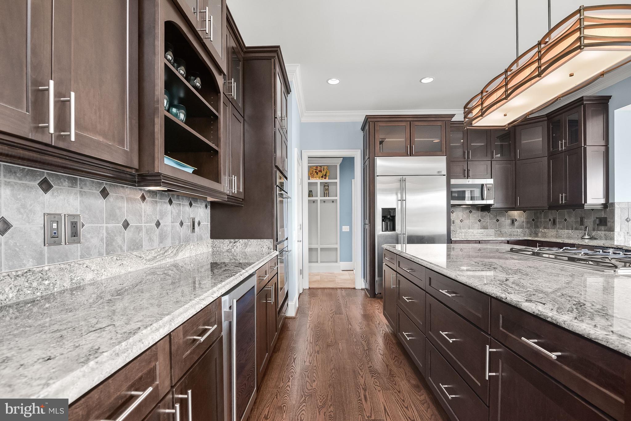 RED CEDAR - Residential