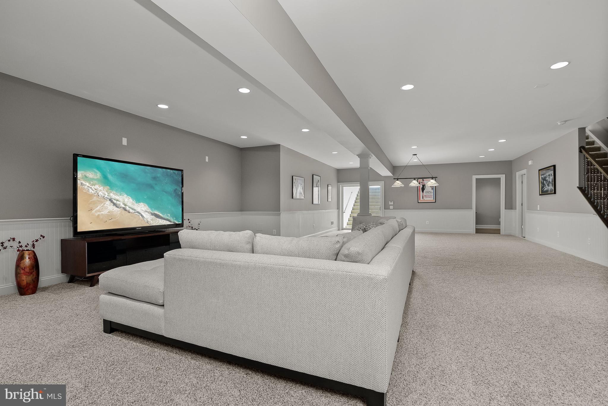 RED CEDAR - Residential