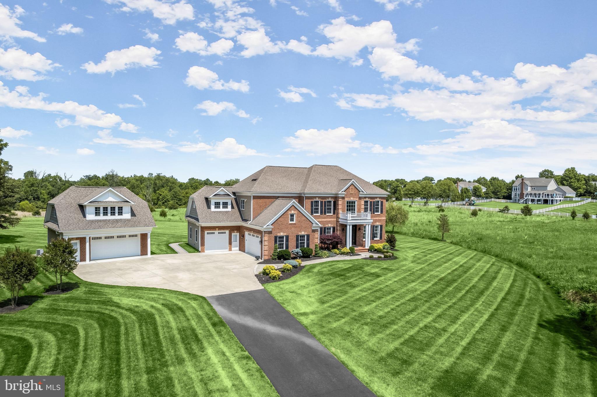 RED CEDAR - Residential