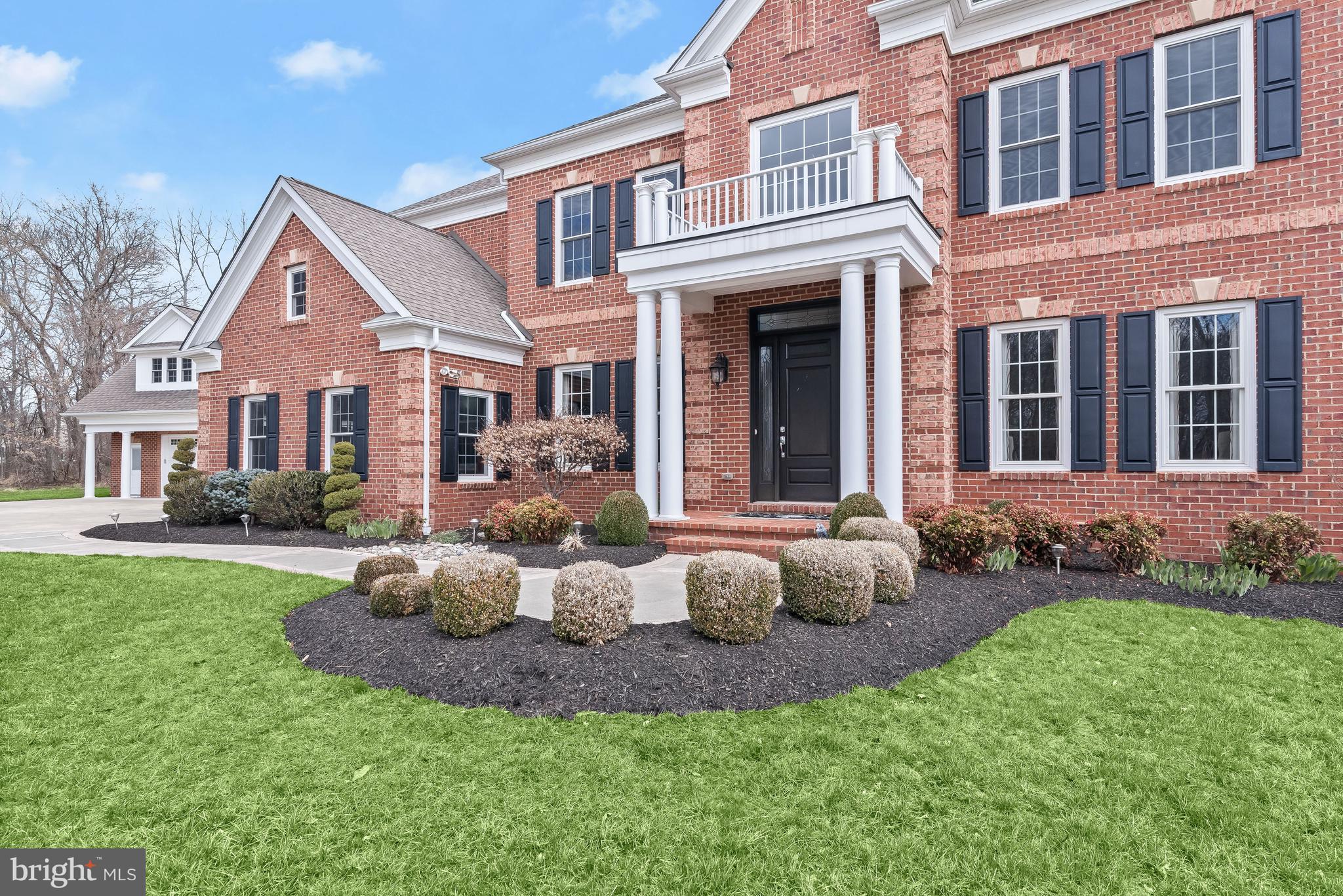 RED CEDAR - Residential