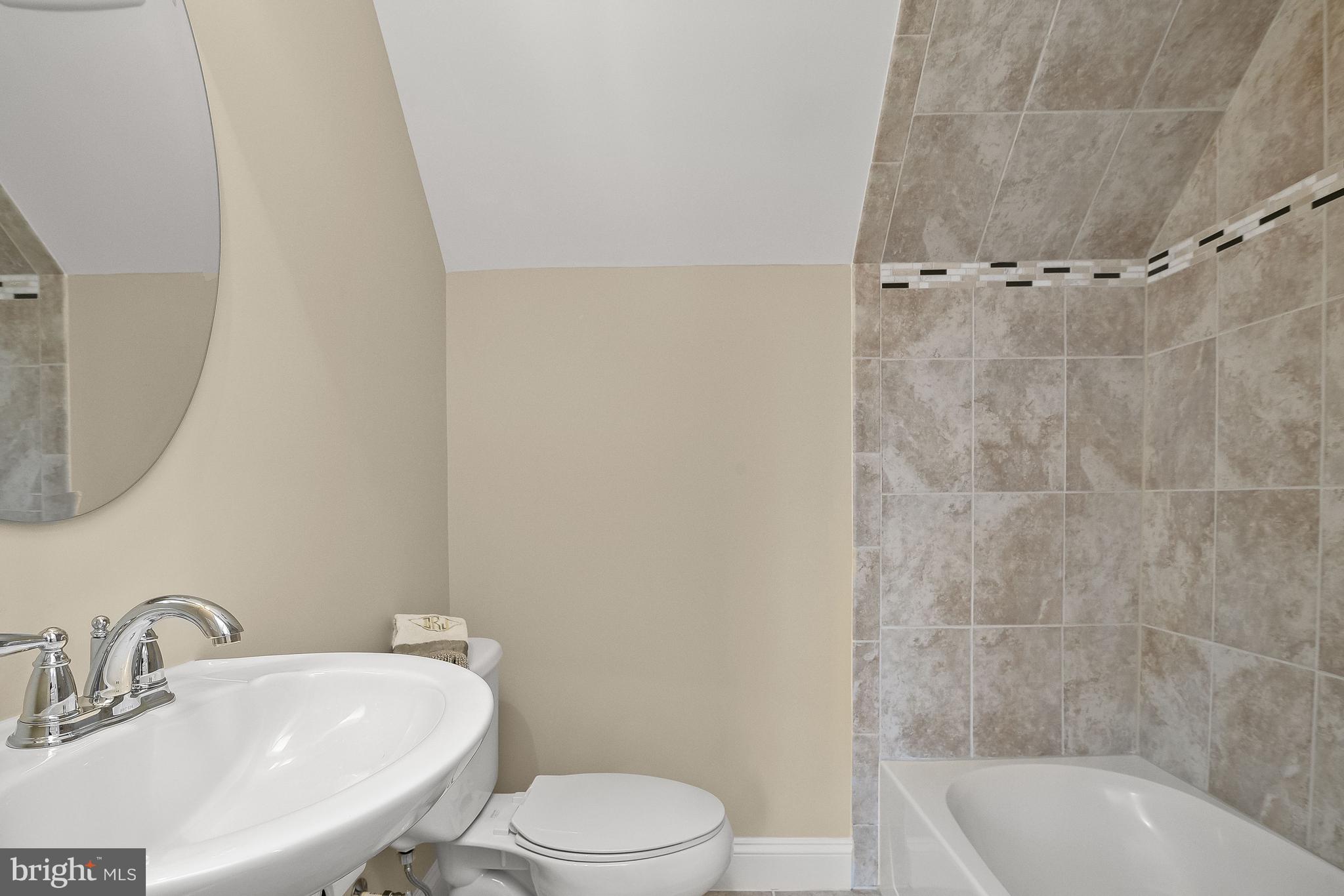 RED CEDAR - Residential