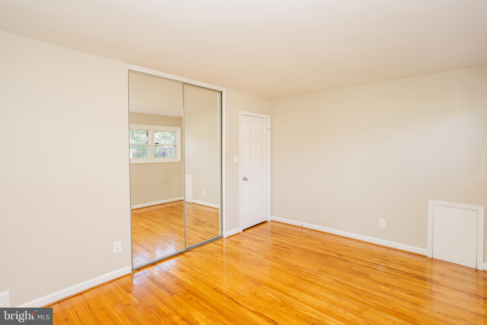 SULGRAVE MANOR - Residential Lease