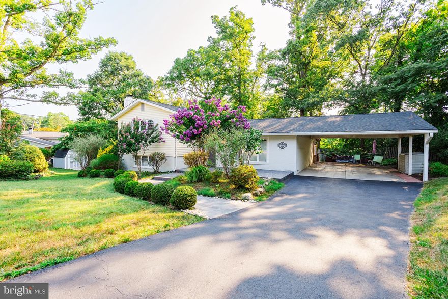 ****Includes Annual Yard Maintenance*****
Gorgeous, private, country like setting for this expanded and updated contemporary 4 bedroom home minutes from Fort Belvoir and Occoquan! Updates include: cherry cabinetry, stainless appliances, granite counters, recessed lighting, skylights, updated bathrooms, front load washer and dryer, 2 car carport, and beautiful landscaping. You will feel like you're in the country yet your minutes from Fort Belvoir, Old Town Alexandria and a short commute to Pentagon, Bolling, Anacostia and Joint Base Andrews.