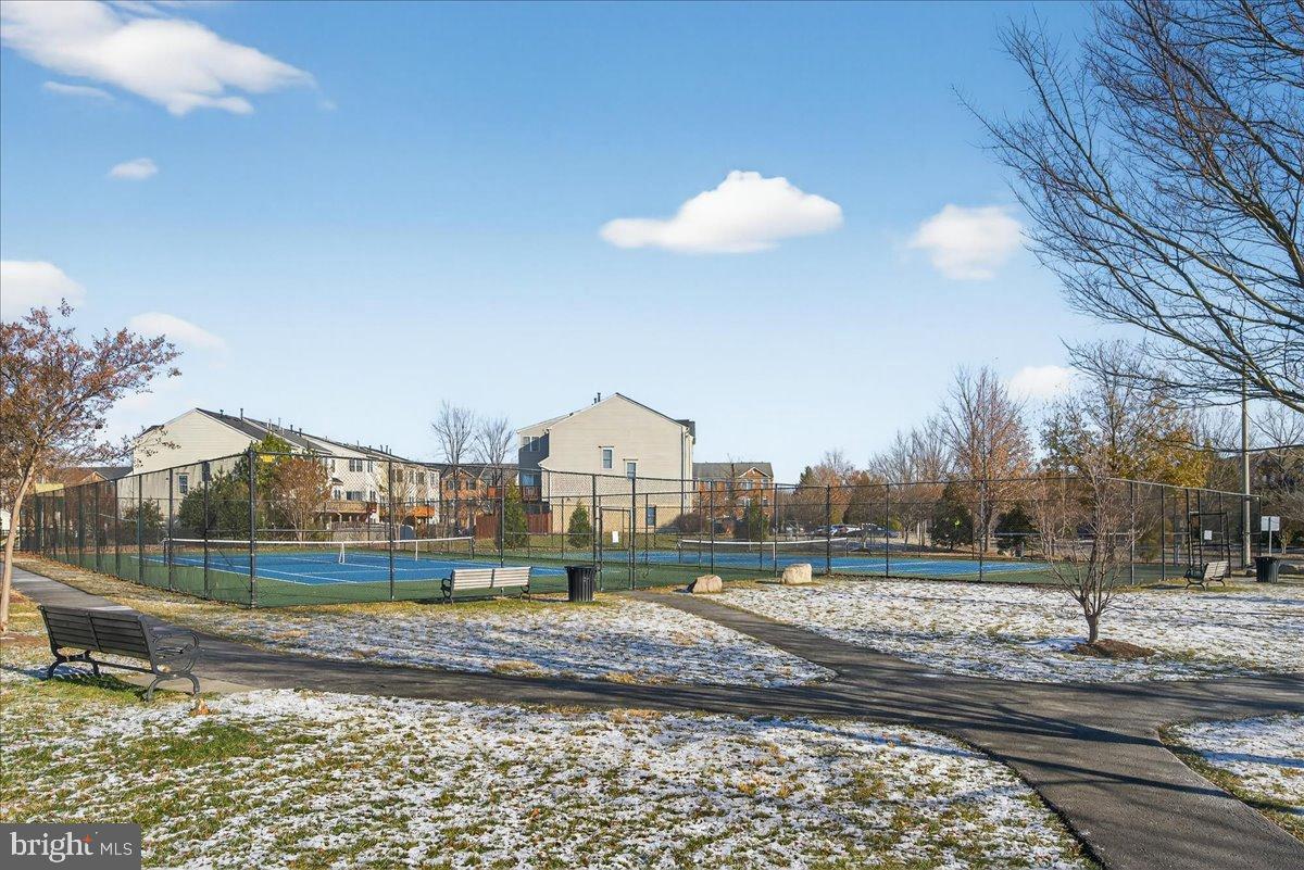 FAIRCREST NORTH - Residential