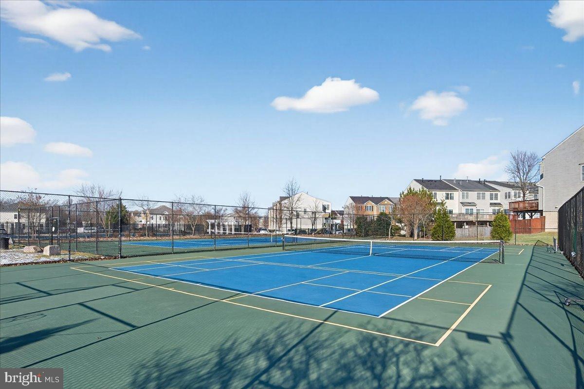 FAIRCREST NORTH - Residential