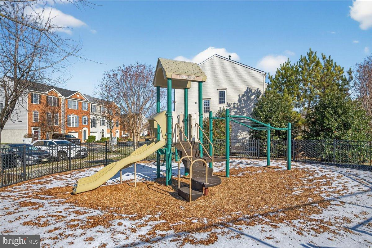 FAIRCREST NORTH - Residential