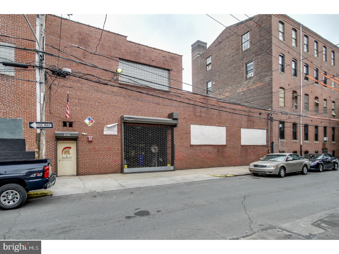 ATTENTION BUILDERS AND INVESTORS! 1805 N. Howard Street is currently a 14,000 sq. foot building that has obtained drawings to be converted into a beautiful 27 UNIT new apartment building. This property stretches from Howard Street all the way to Hope Street. The new construction is aiming to be a five floors with the intent of creating up to 27 apartment units with parking spaces. With new construction comes fresh ideas for the amenities and what buyers are ultimately seeking in a home.